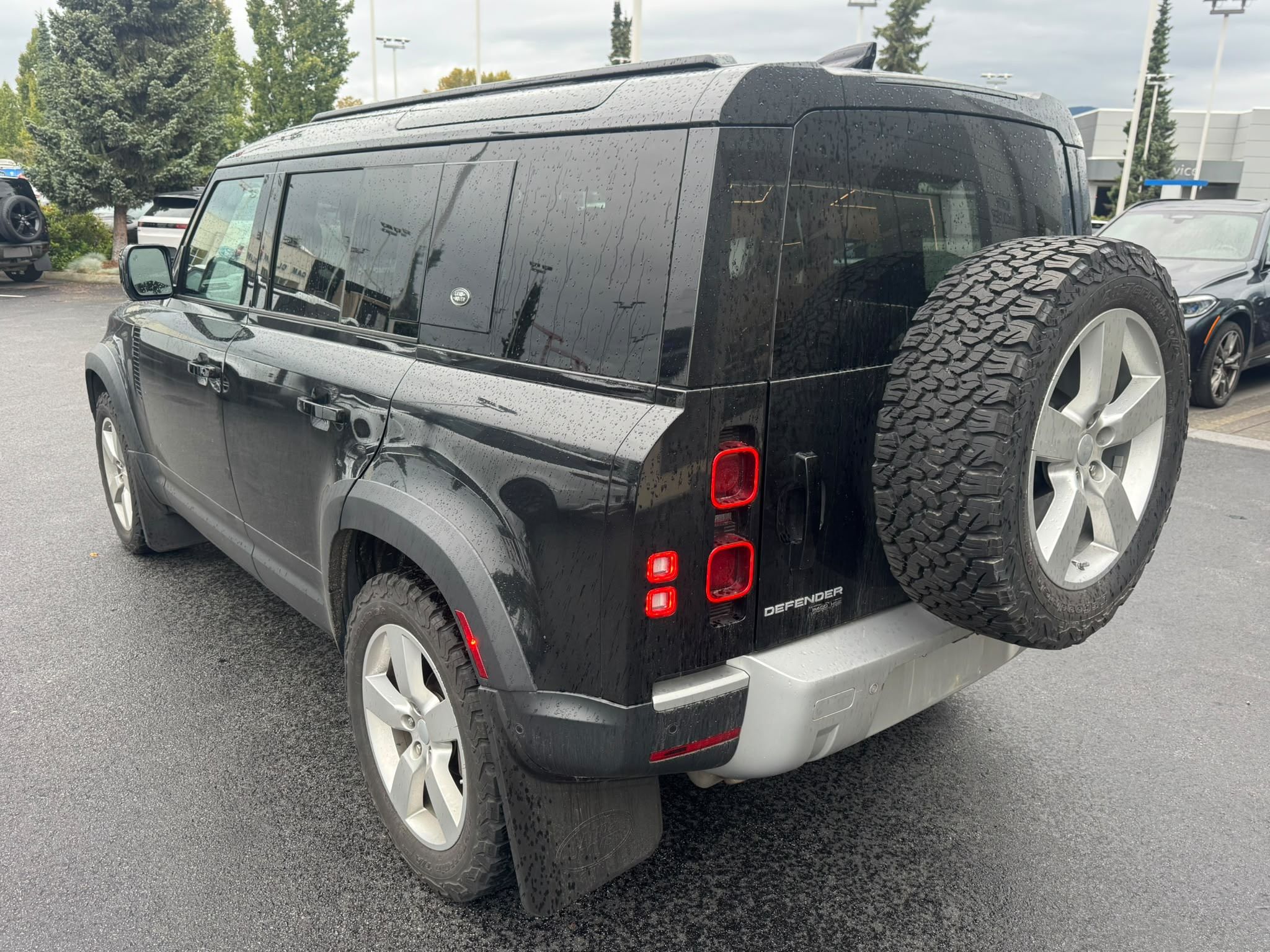 2020 Land Rover Defender in North Vancouver, British Columbia