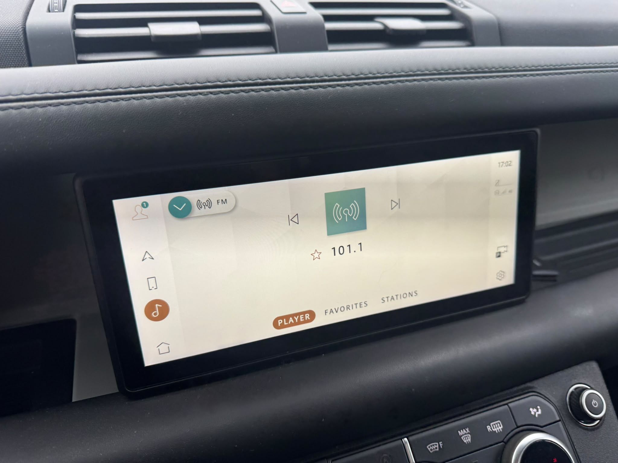 2020 Land Rover Defender in North Vancouver, British Columbia