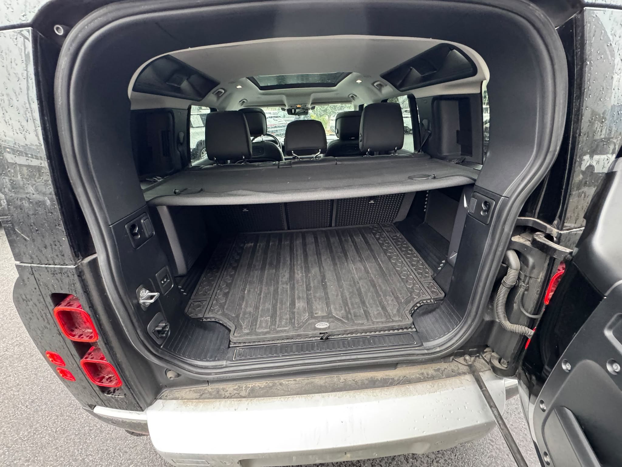 2020 Land Rover Defender in North Vancouver, British Columbia