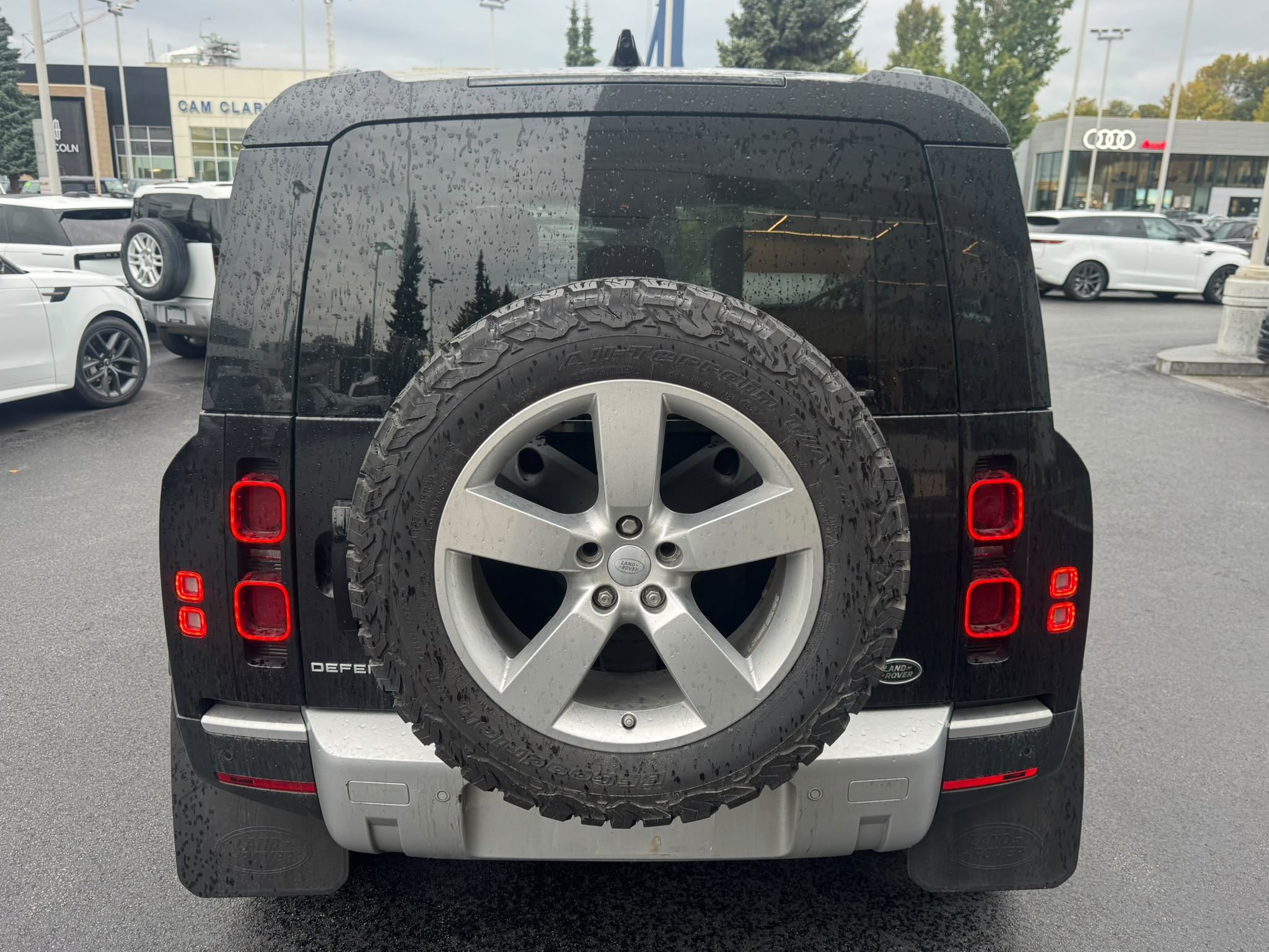 2020 Land Rover Defender in North Vancouver, British Columbia