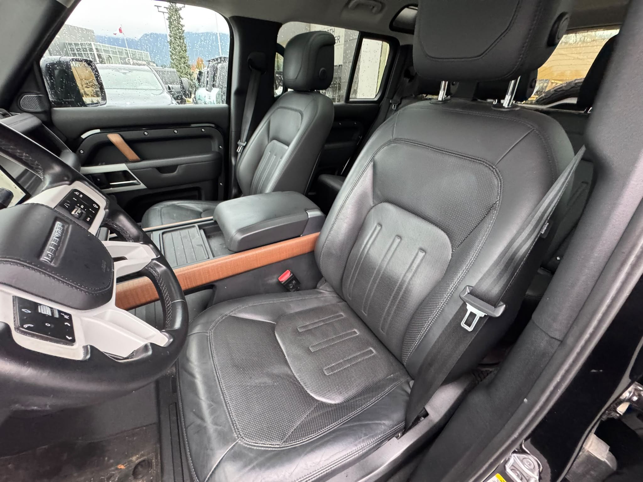 2020 Land Rover Defender in North Vancouver, British Columbia