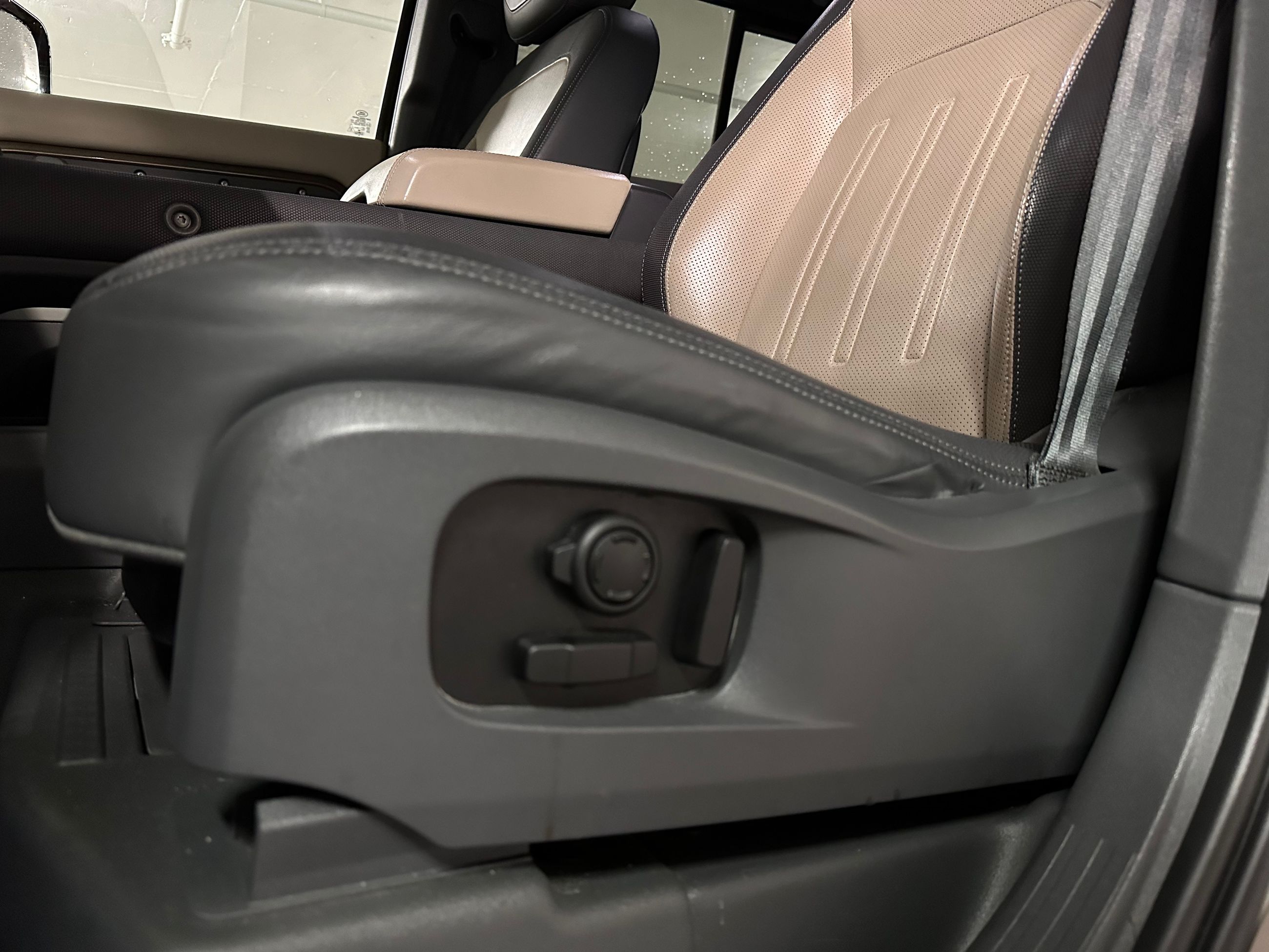 2021 Land Rover Defender in Vancouver, British Columbia