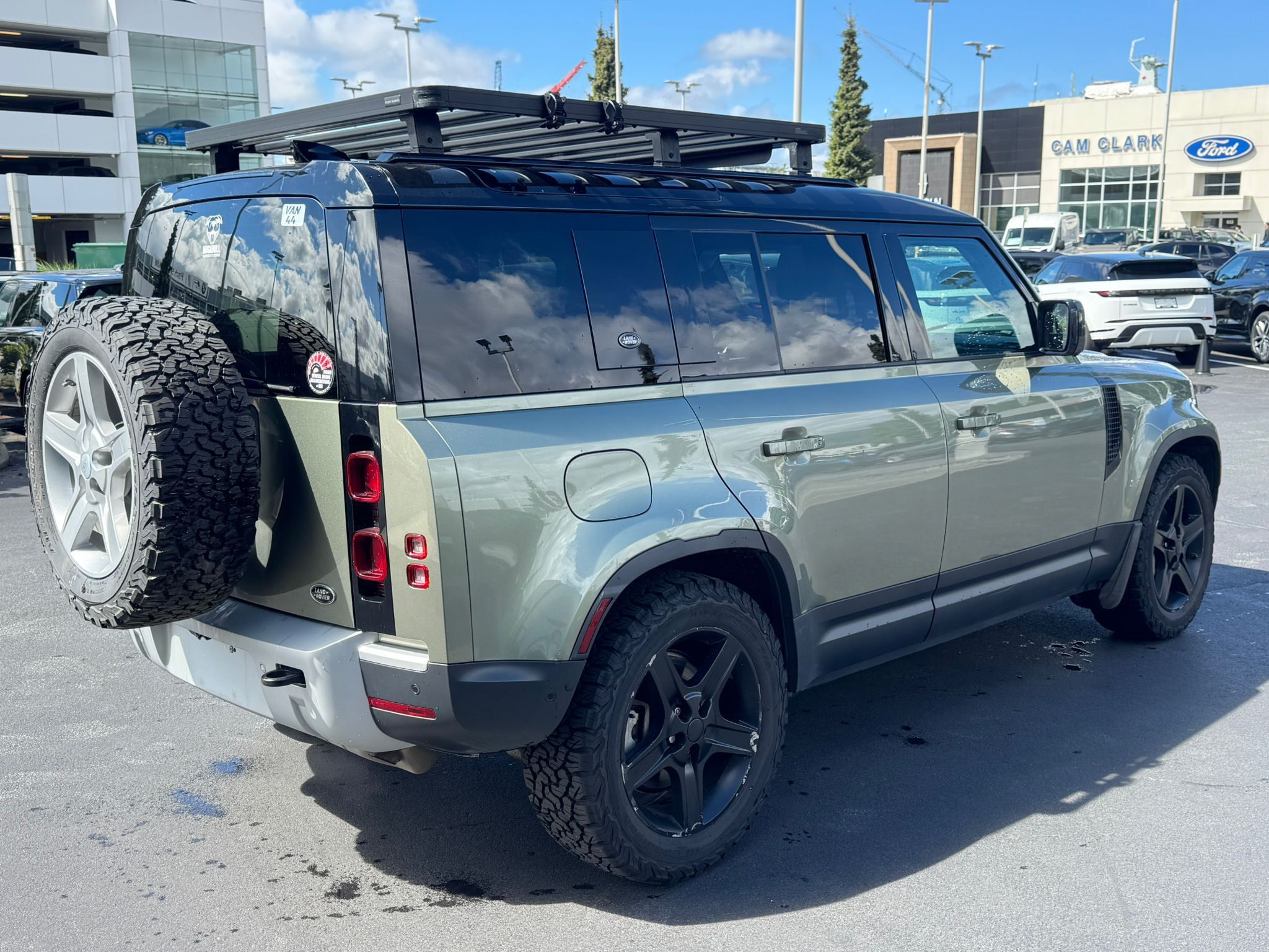 2021 Land Rover Defender in North Vancouver, British Columbia