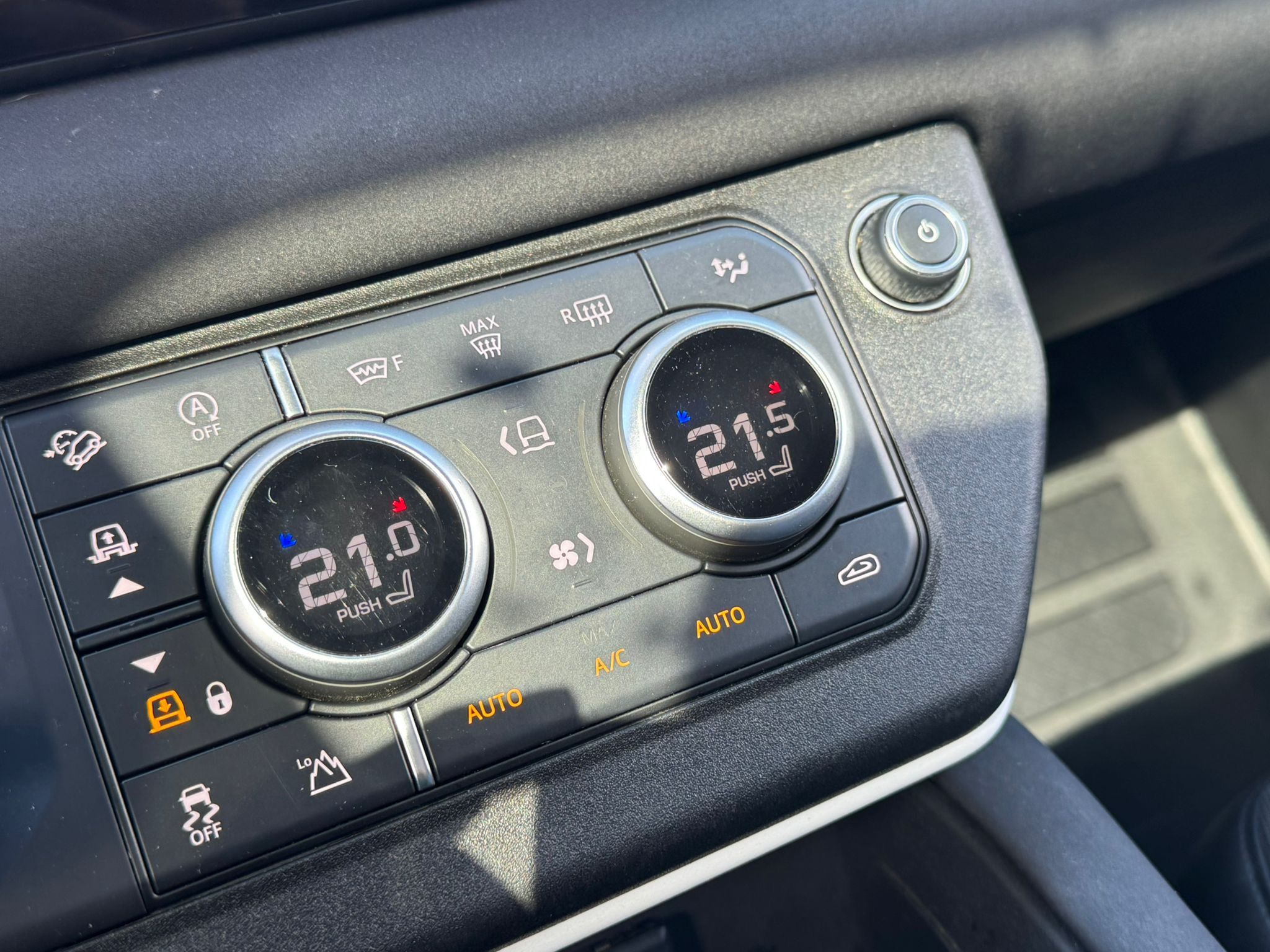 2021 Land Rover Defender in North Vancouver, British Columbia