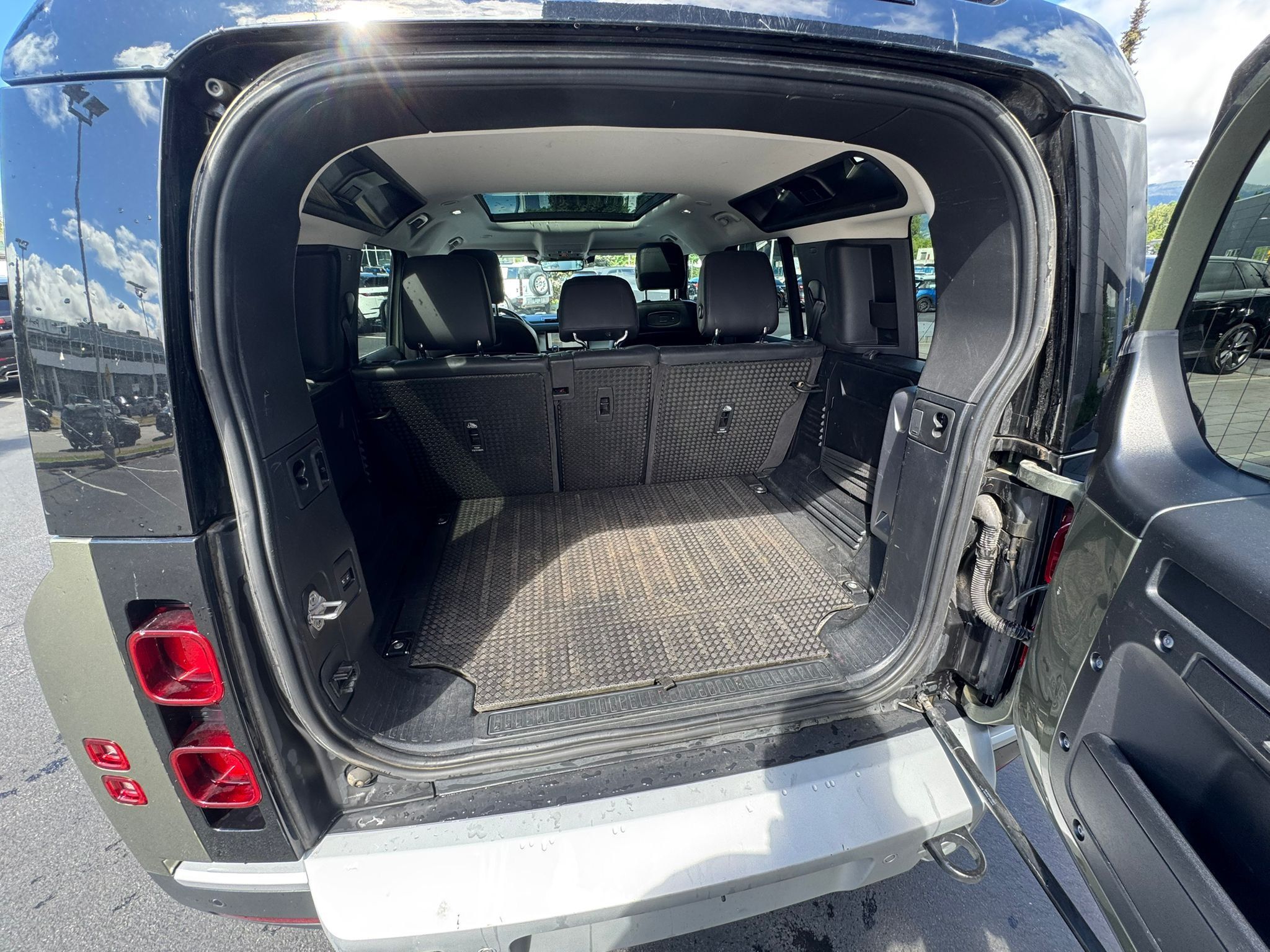 2021 Land Rover Defender in North Vancouver, British Columbia
