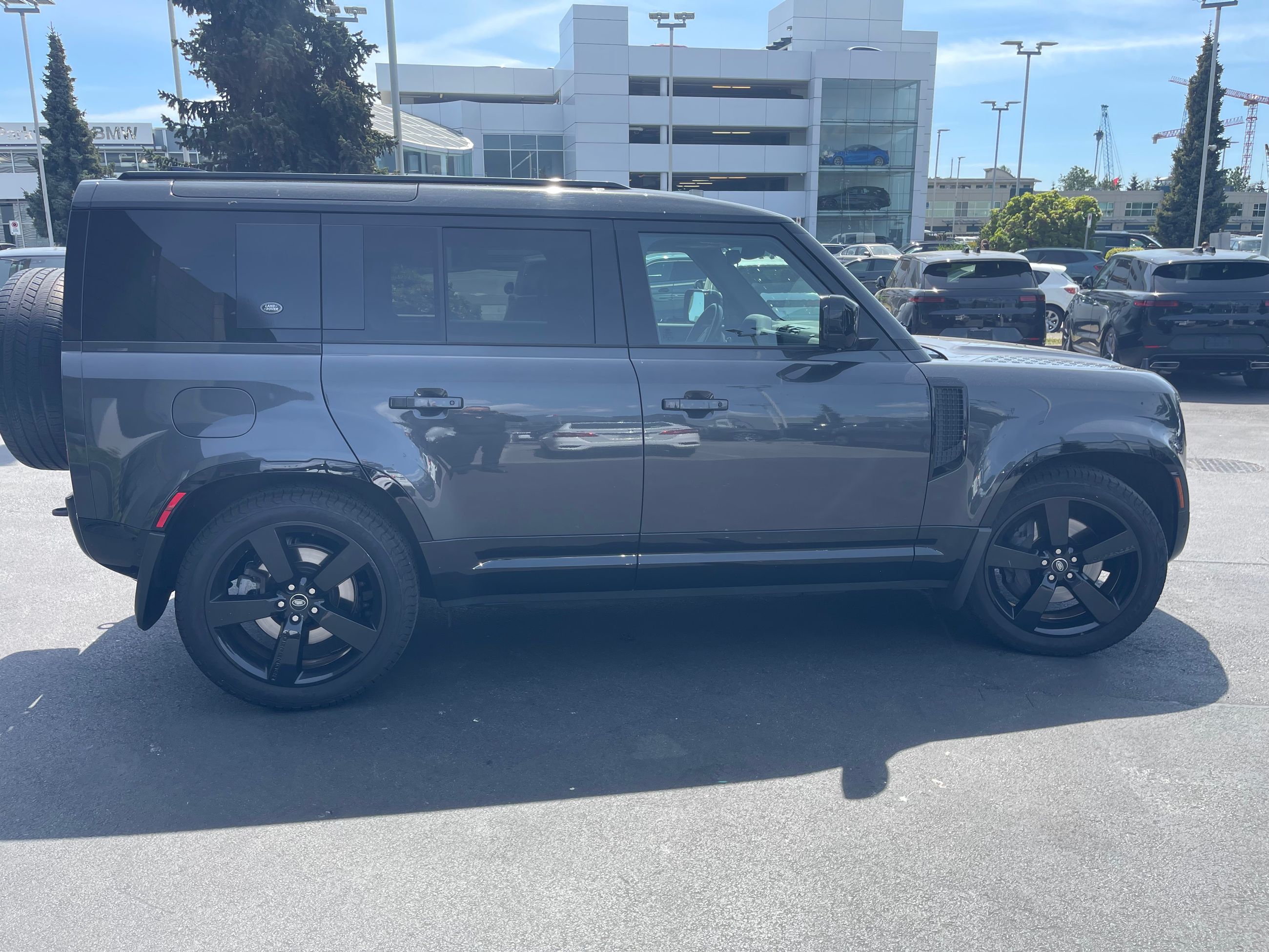 Land Rover Defender  2022 à North Vancouver, Colombie-Britannique
