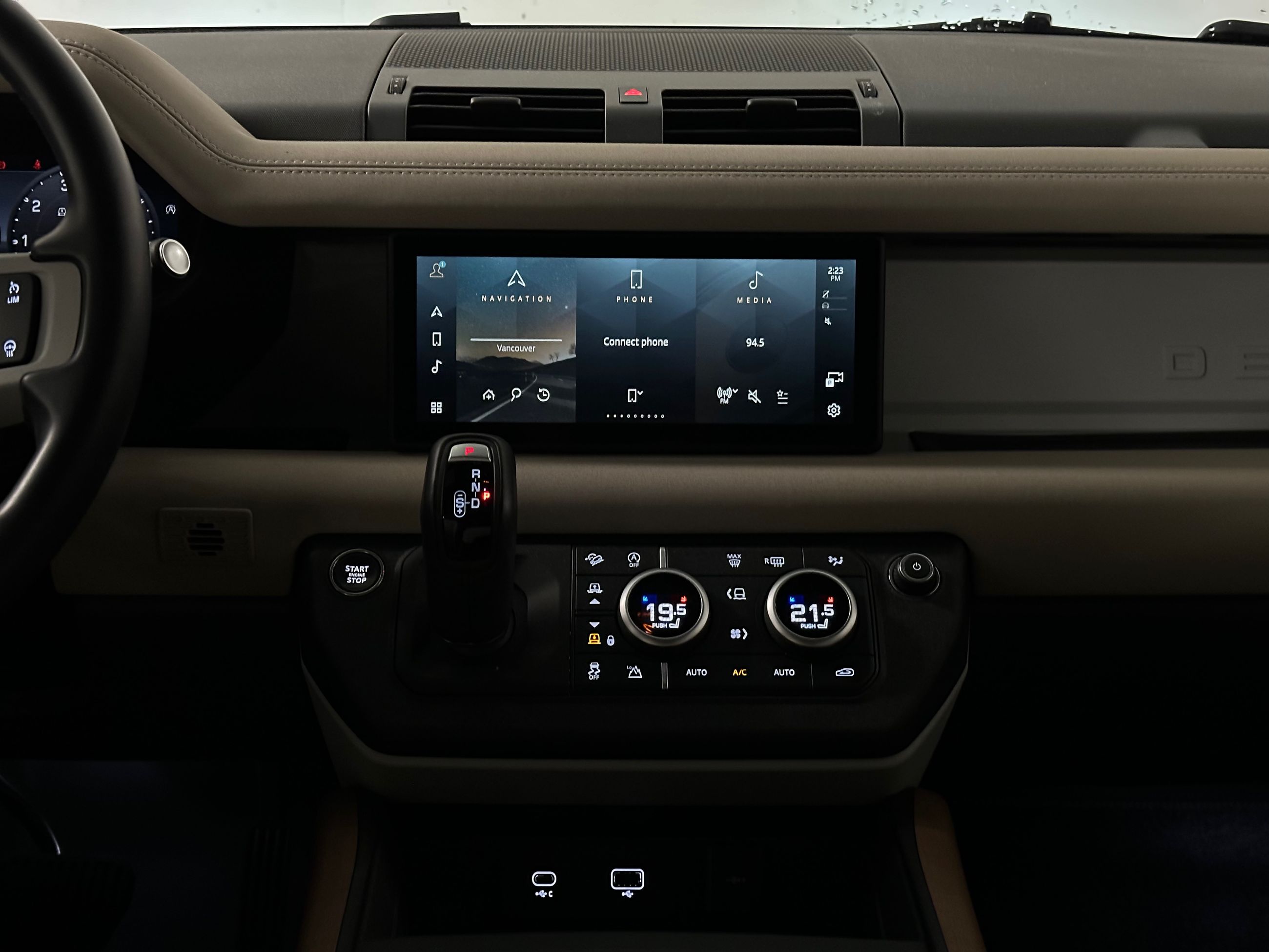 2023 Land Rover Defender in Vancouver, British Columbia