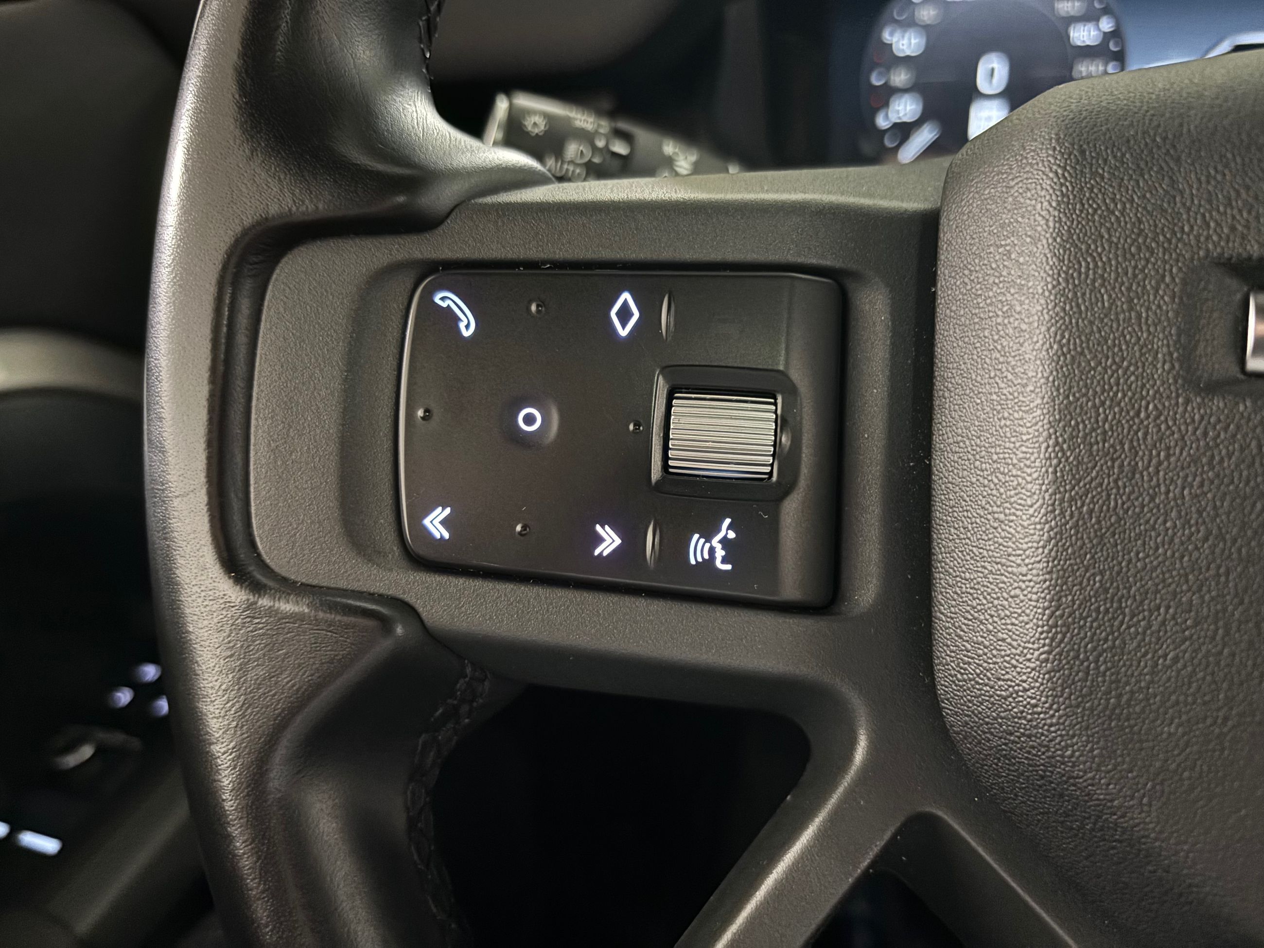2023 Land Rover Defender in Vancouver, British Columbia