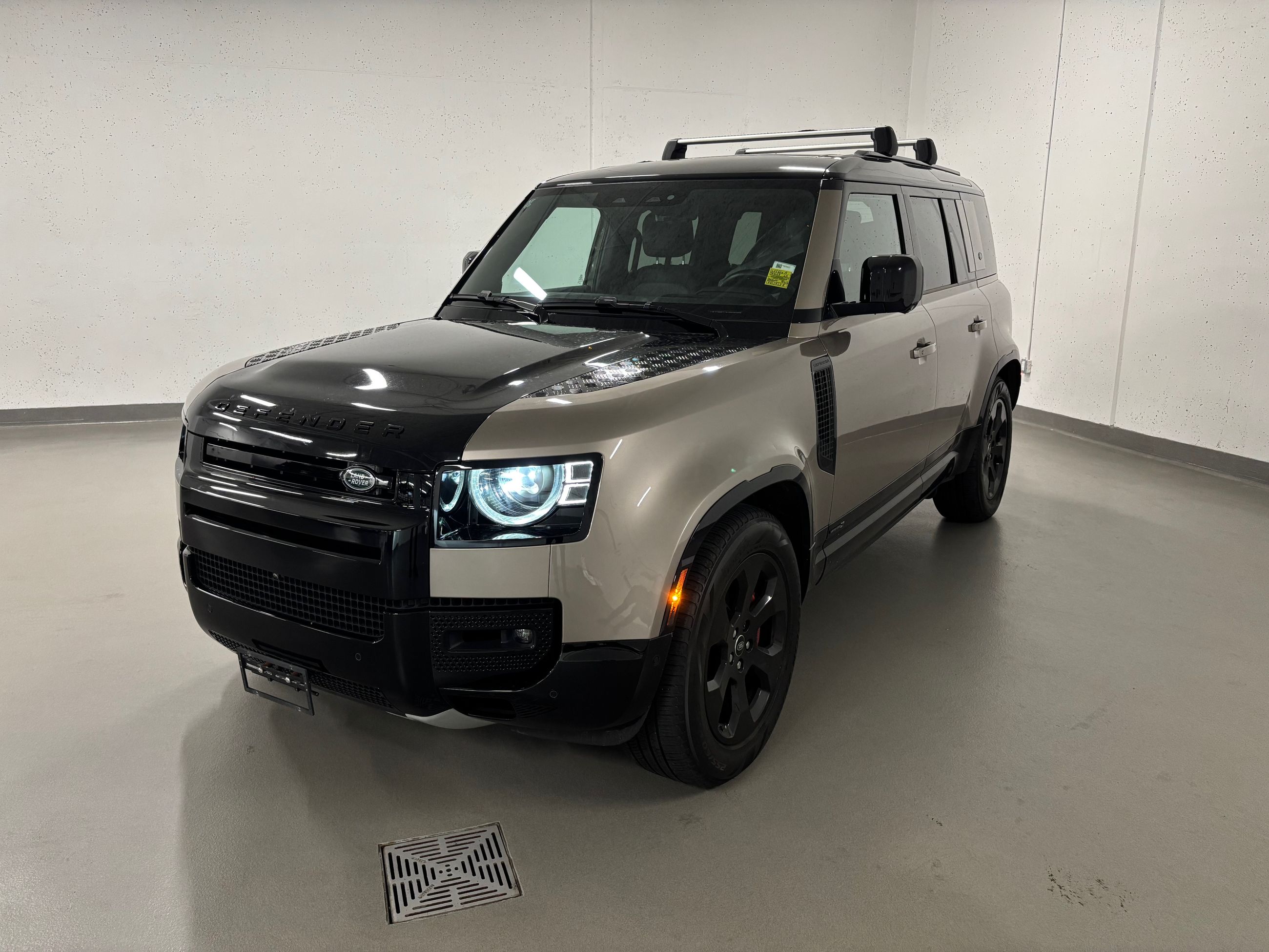 2023 Land Rover Defender in Vancouver, British Columbia