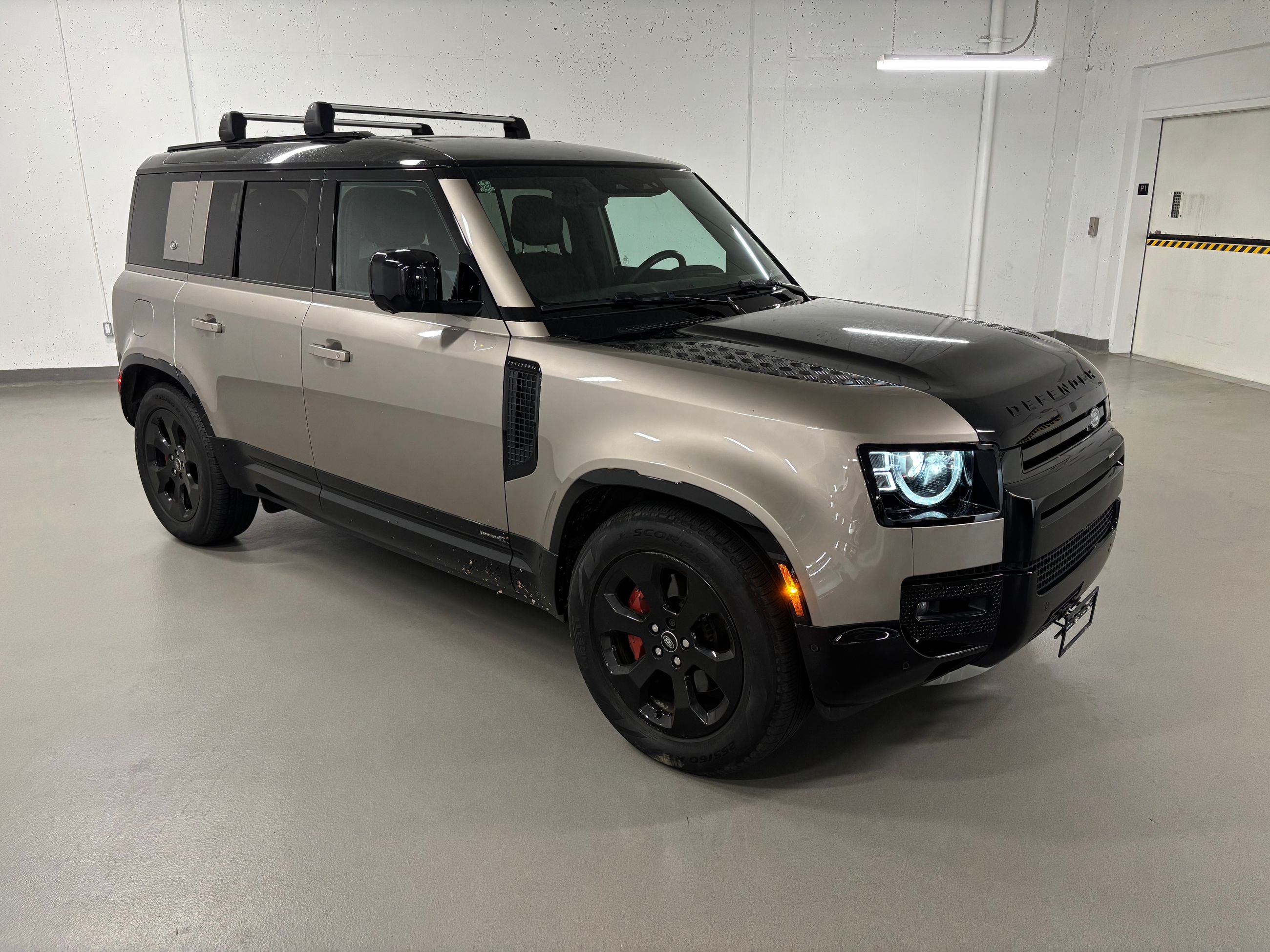 2023 Land Rover Defender in Vancouver, British Columbia