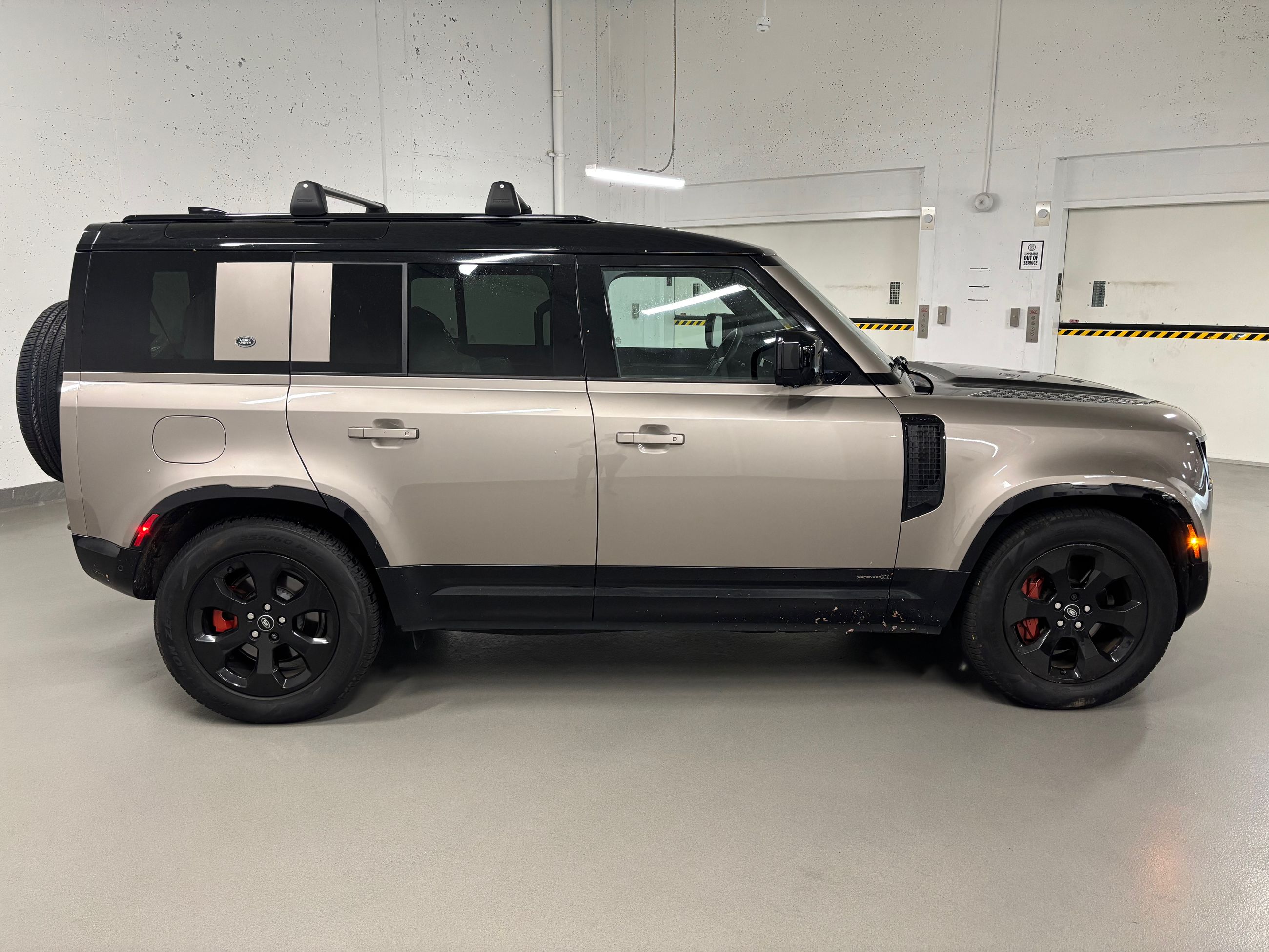 2023 Land Rover Defender in Vancouver, British Columbia