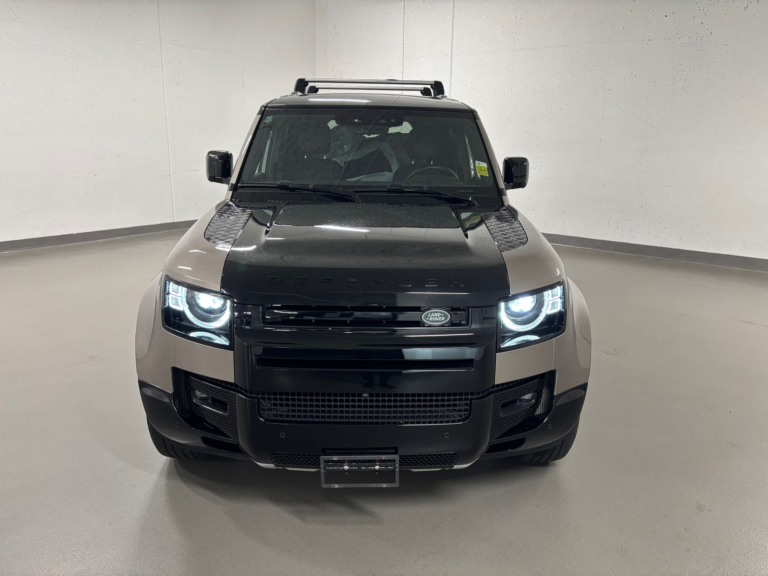 2023 Land Rover Defender in Vancouver, British Columbia