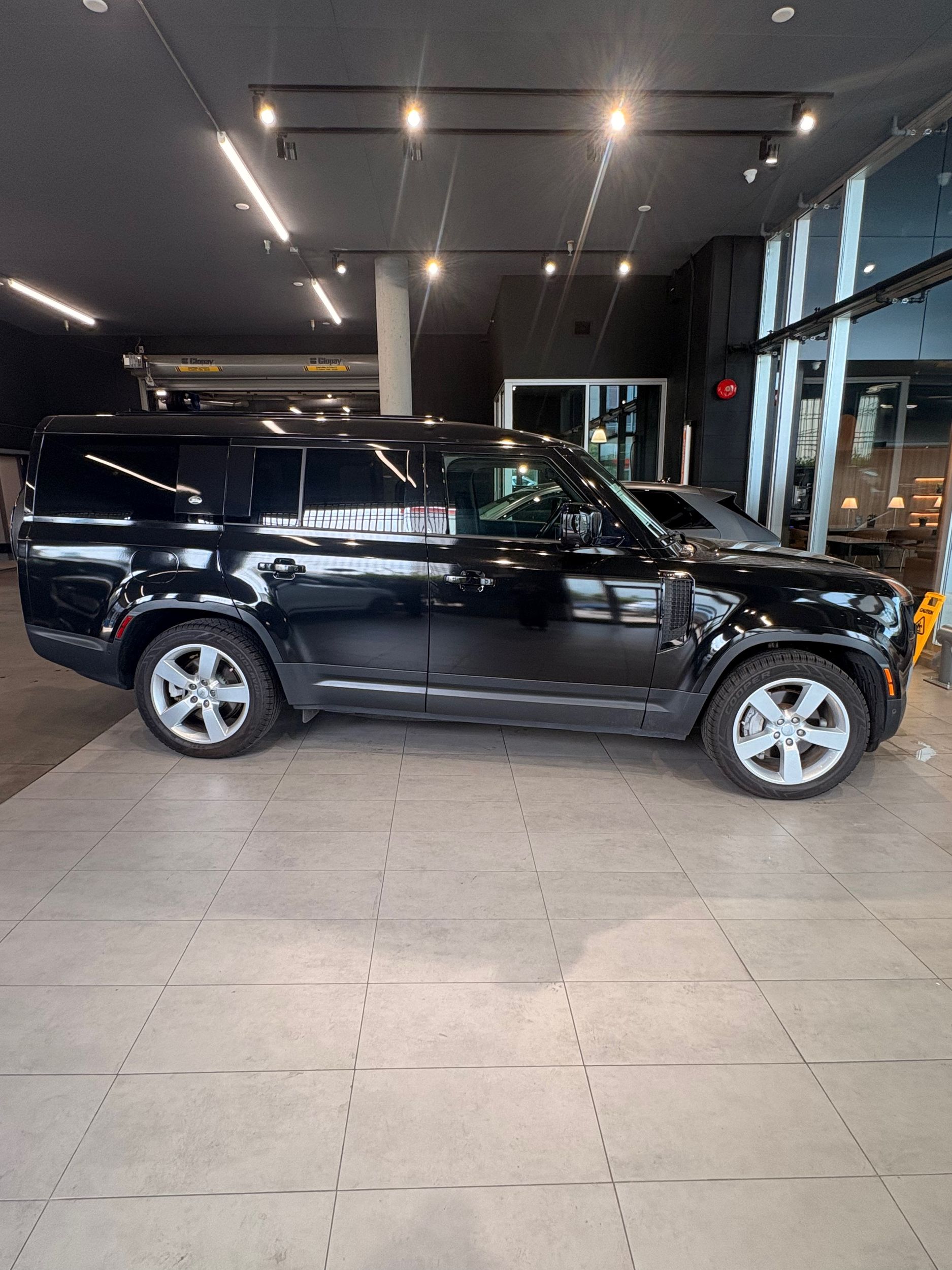 2023 Land Rover Defender
