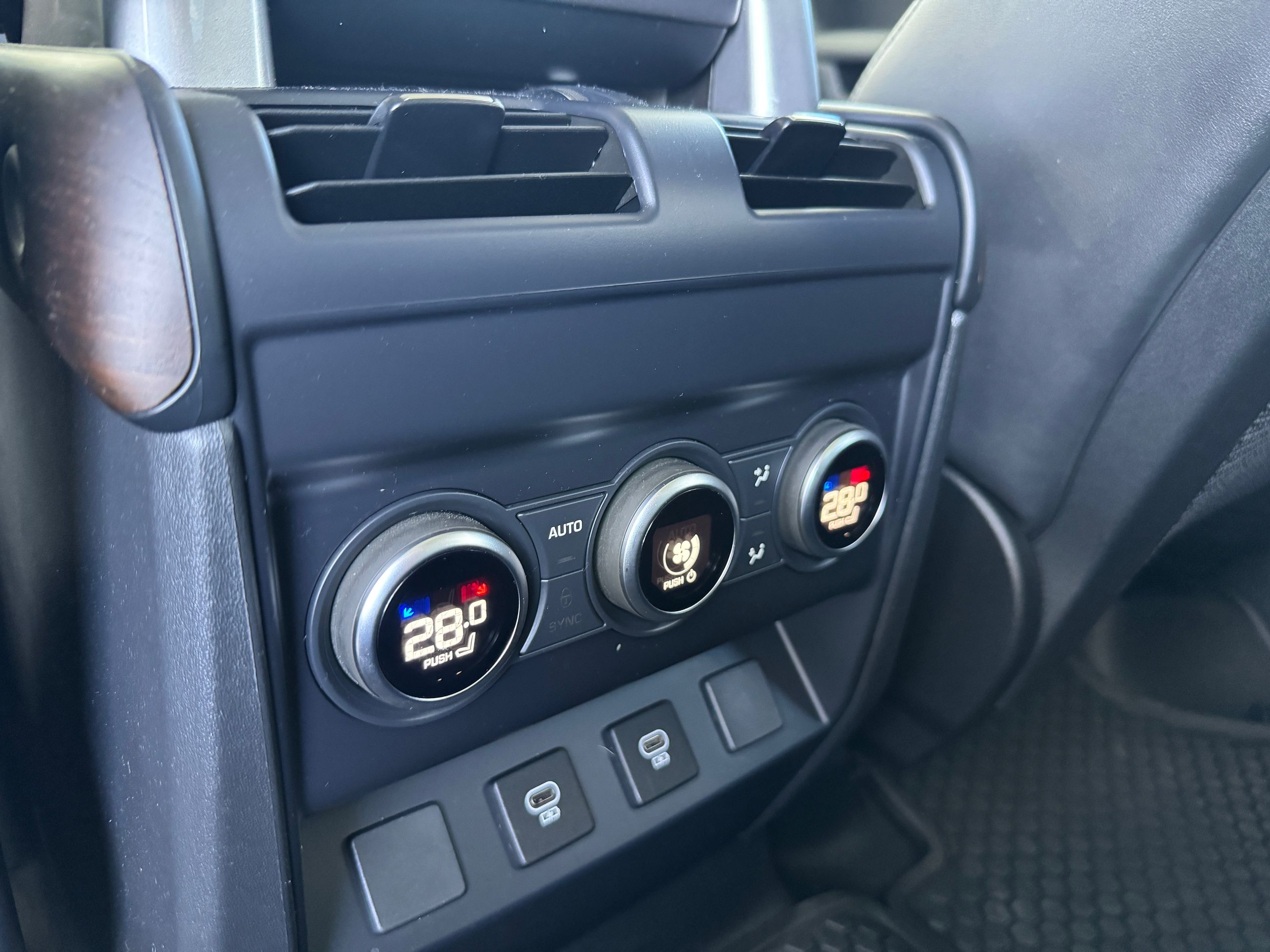 2023 Land Rover Defender