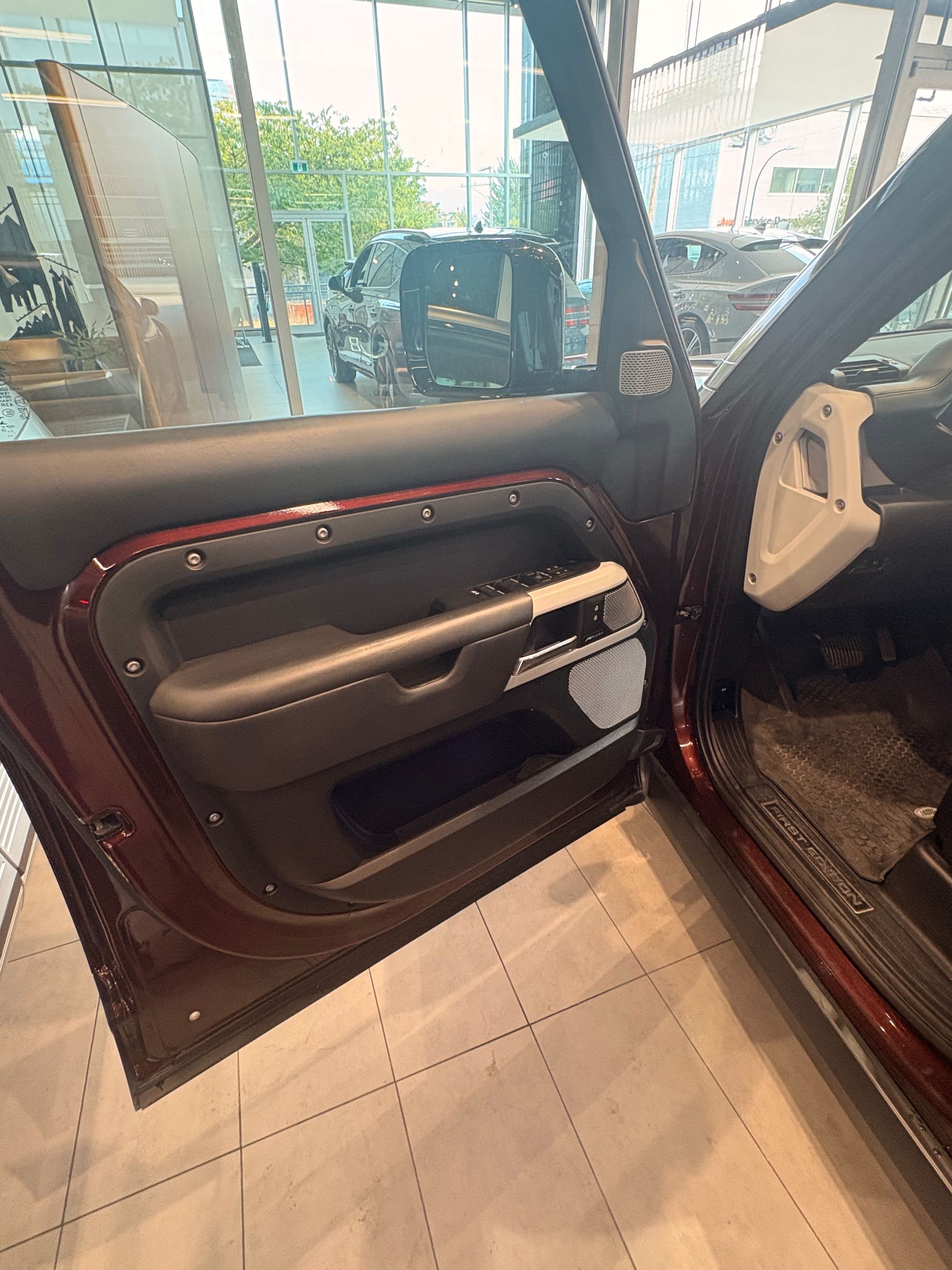 2023 Land Rover Defender