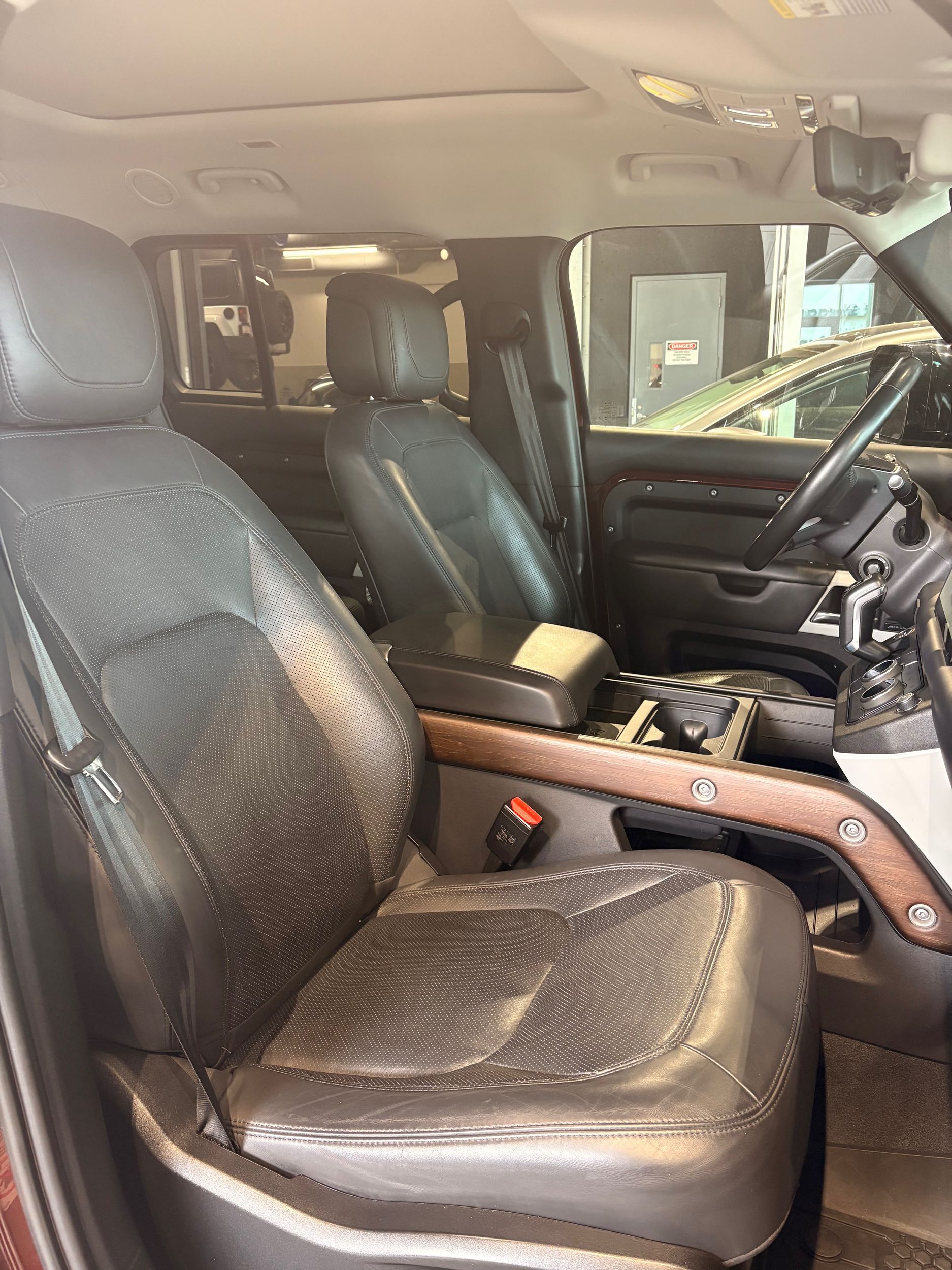 2023 Land Rover Defender