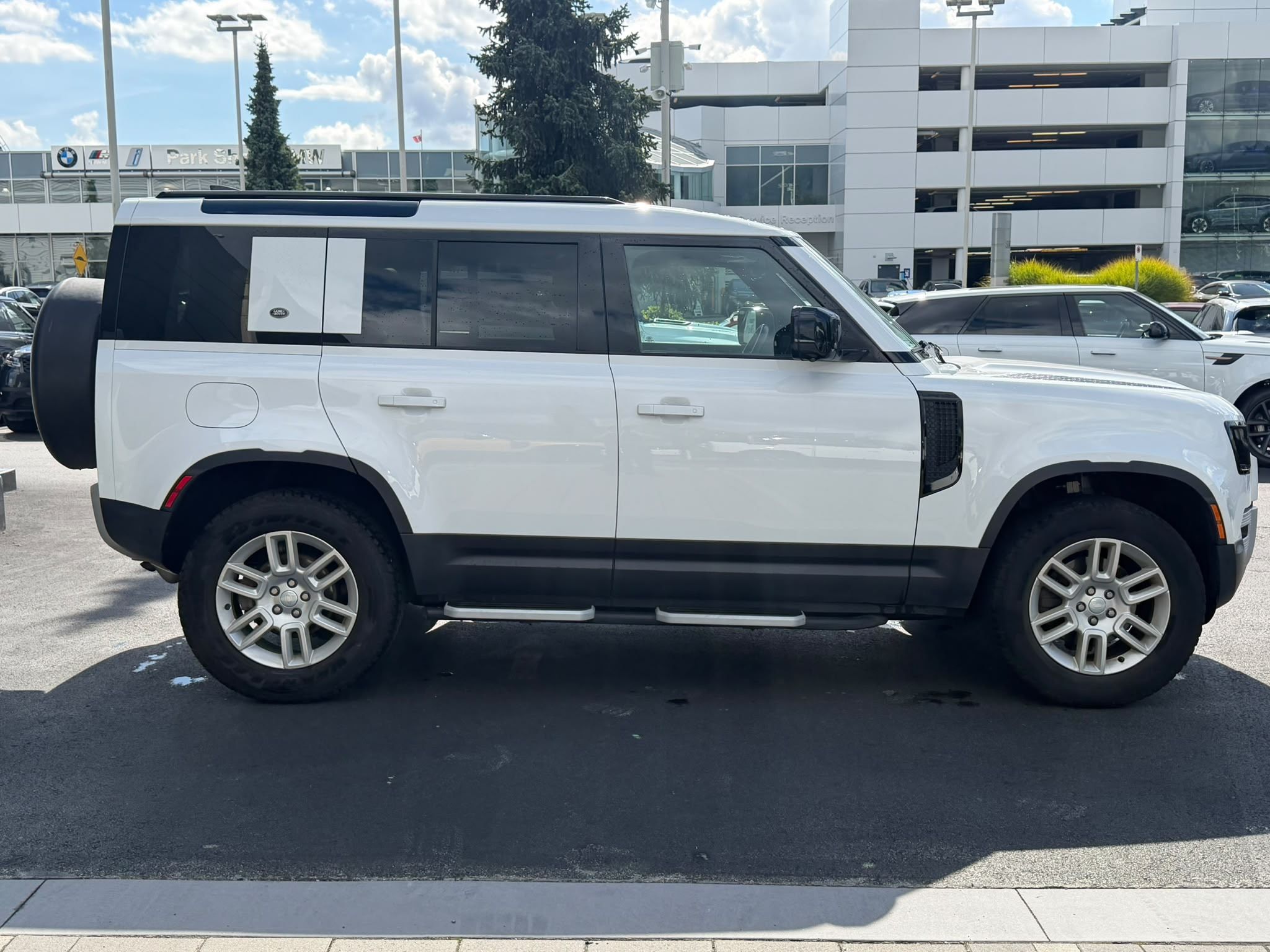 2023  Defender