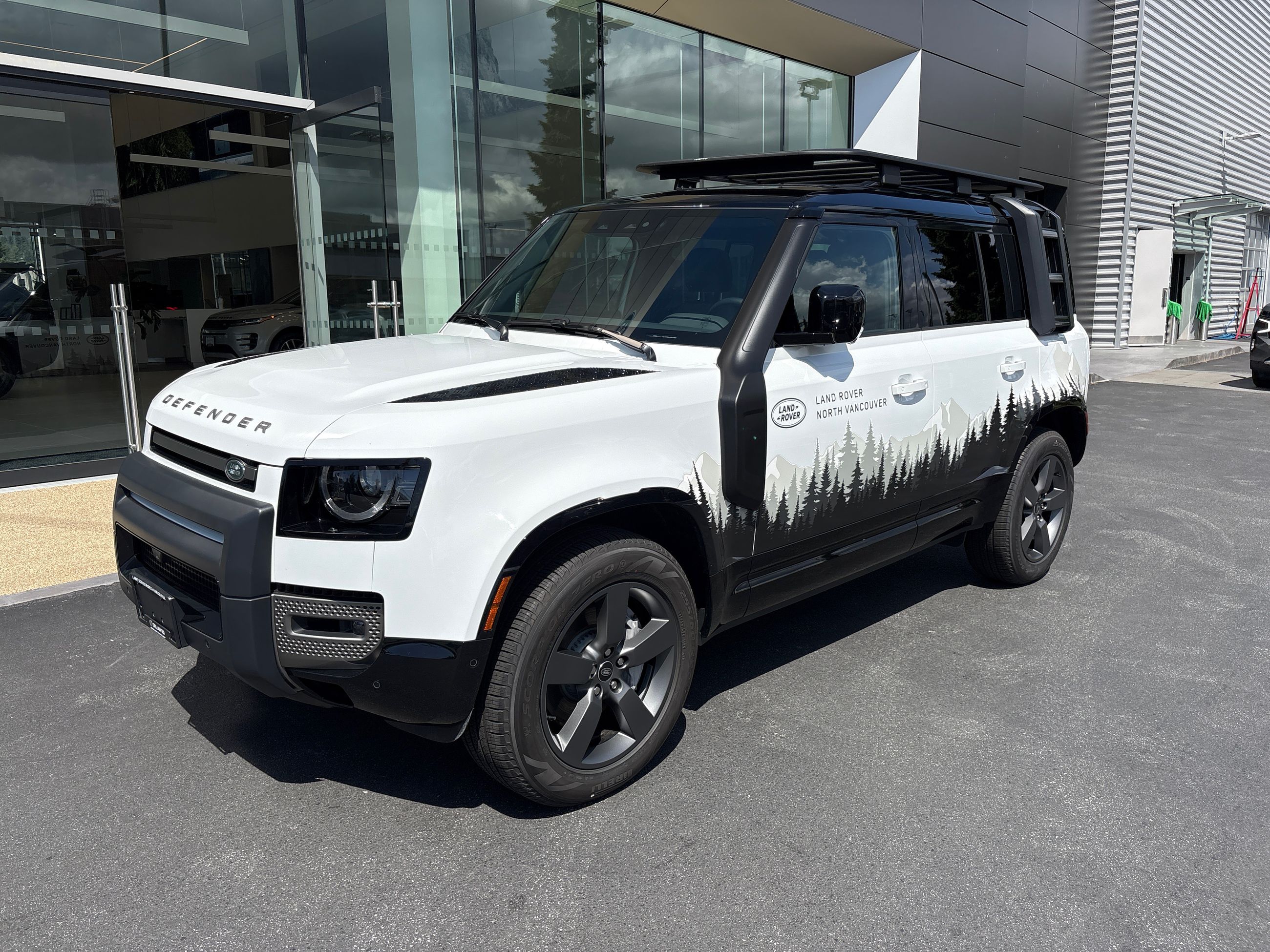 2025 Land Rover Defender in North Vancouver, British Columbia