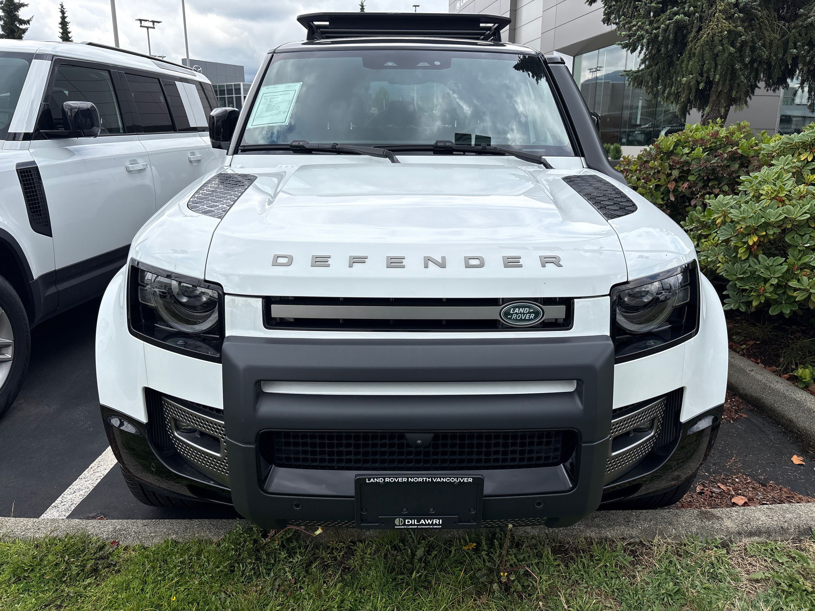 2025 Land Rover Defender in North Vancouver, British Columbia