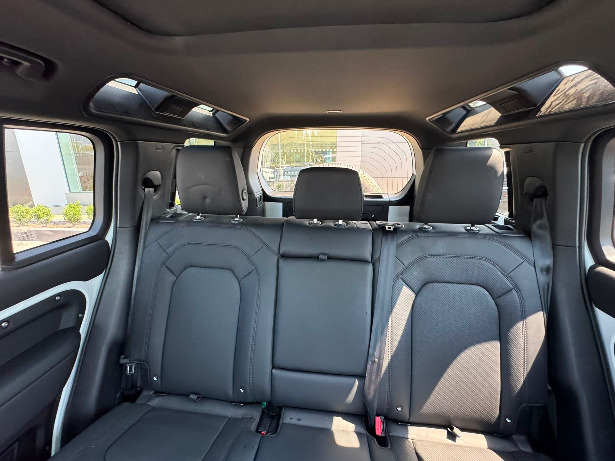 2025 Land Rover Defender in North Vancouver, British Columbia