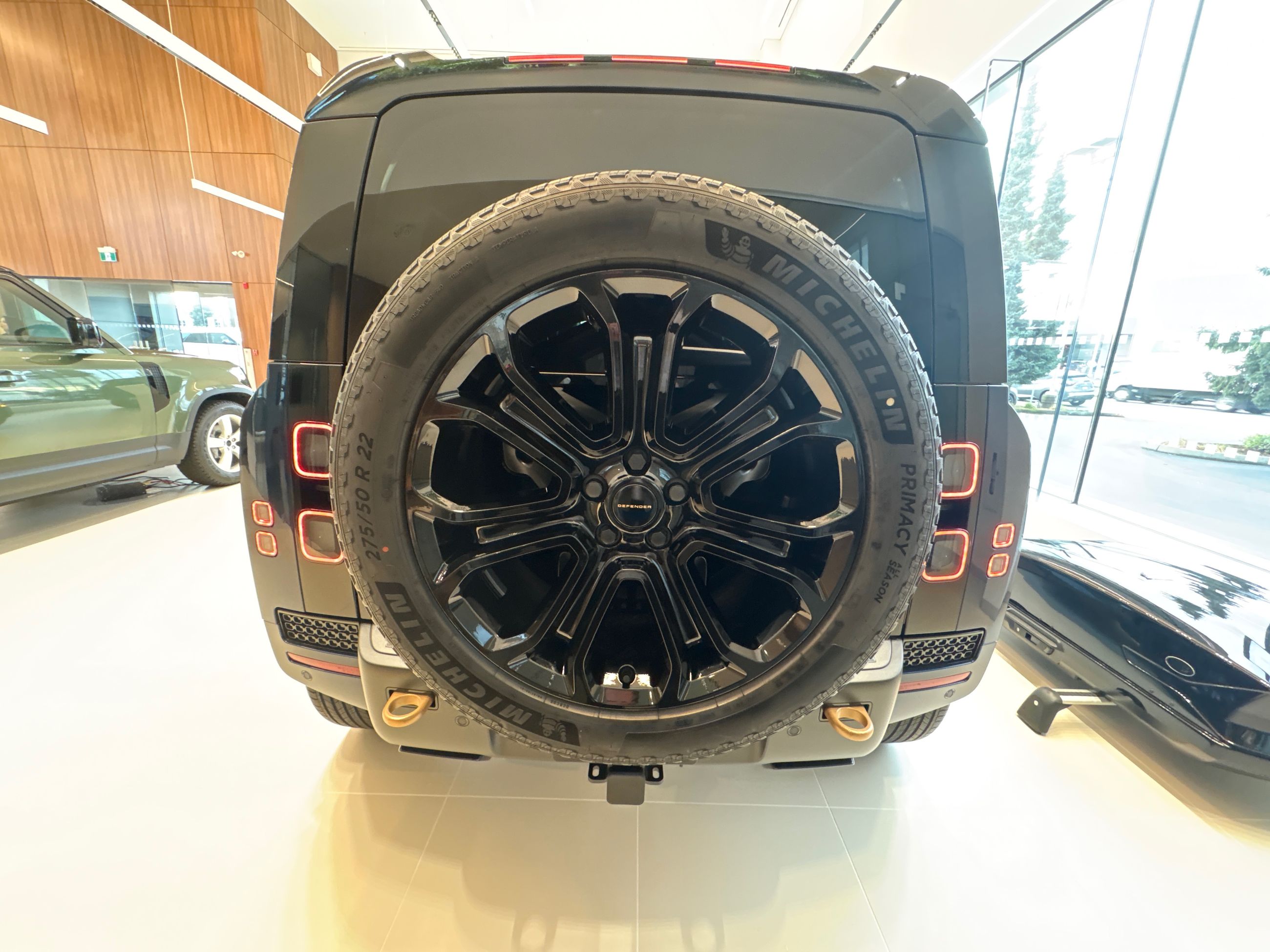 2026  Defender 110 Mild Hybrid