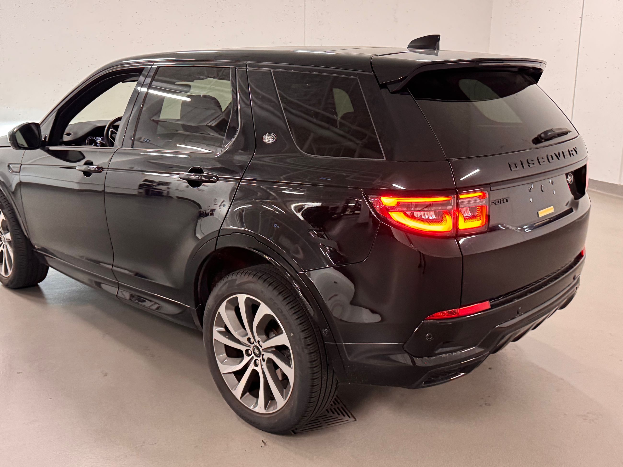 2021 Land Rover DISCOVERY SPORT in Vancouver, British Columbia