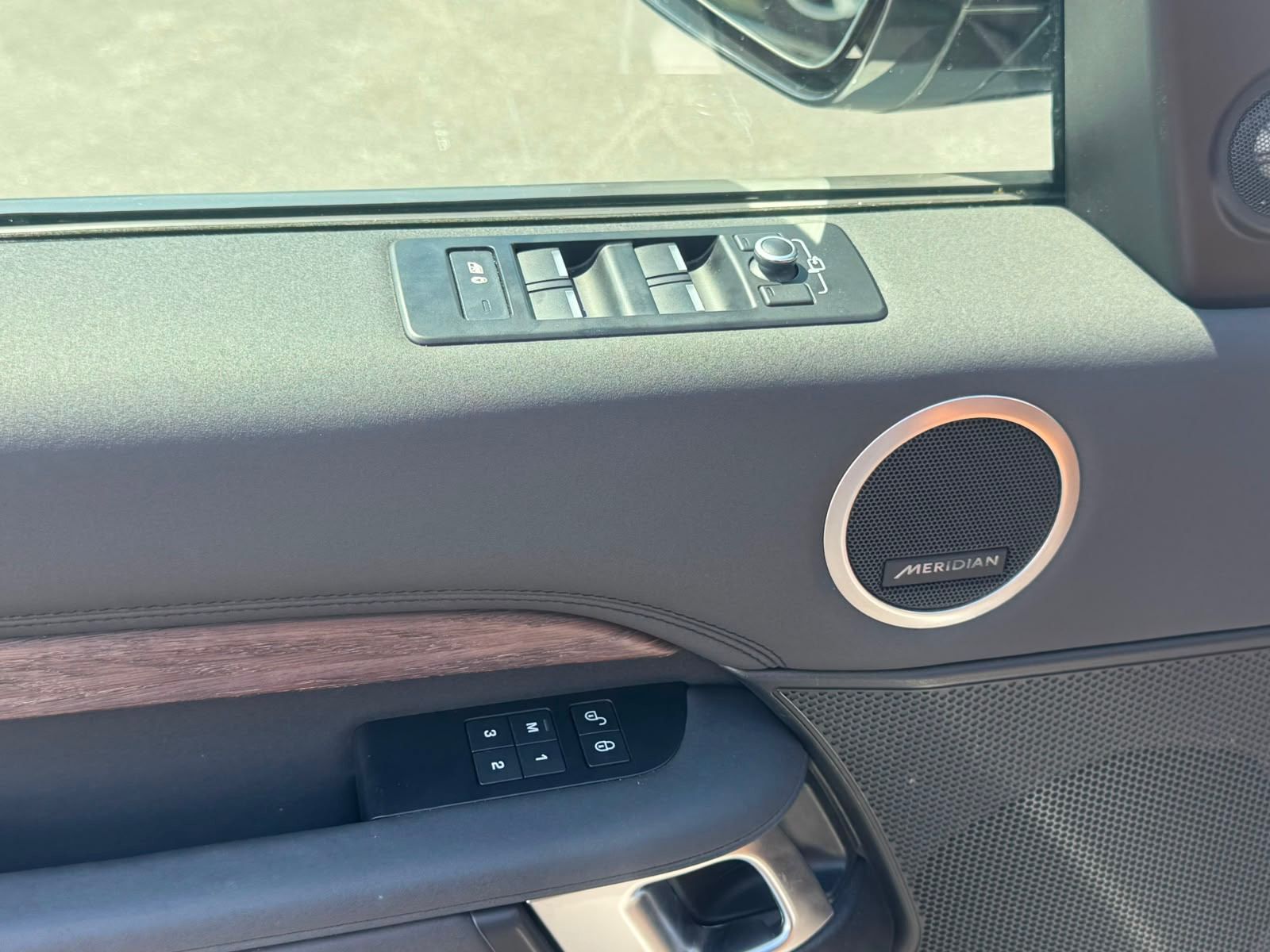 2020 Land Rover Discovery