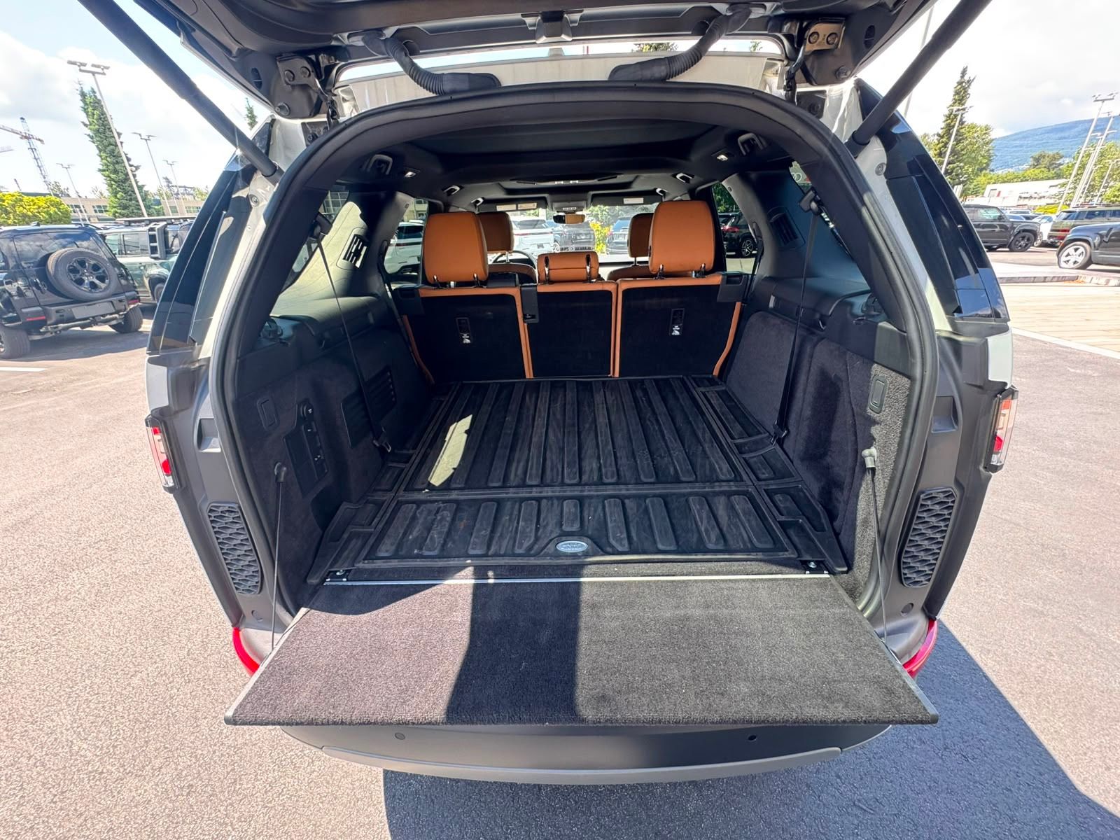 2020 Land Rover Discovery