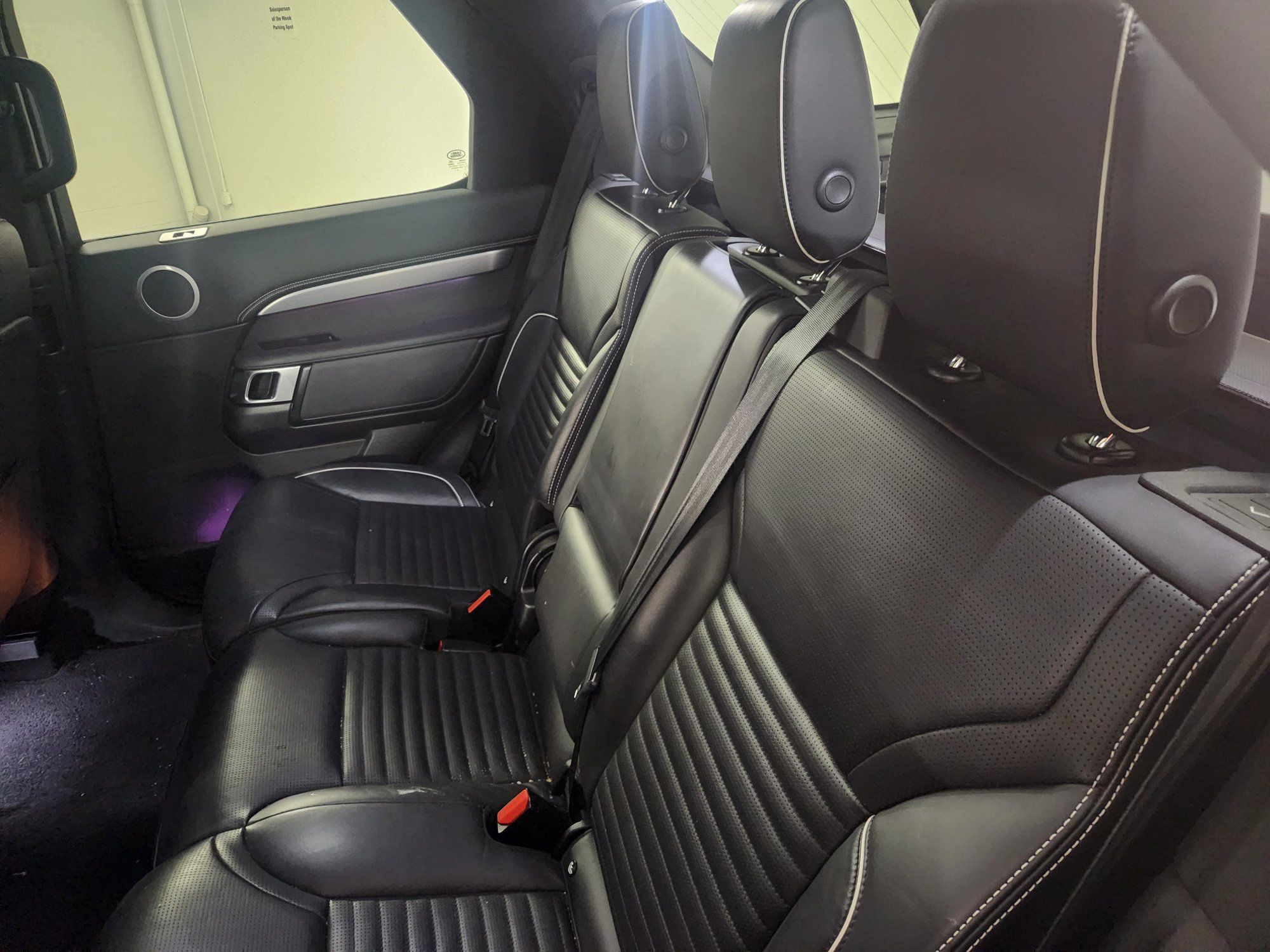 2021 Land Rover Discovery in Vancouver, British Columbia