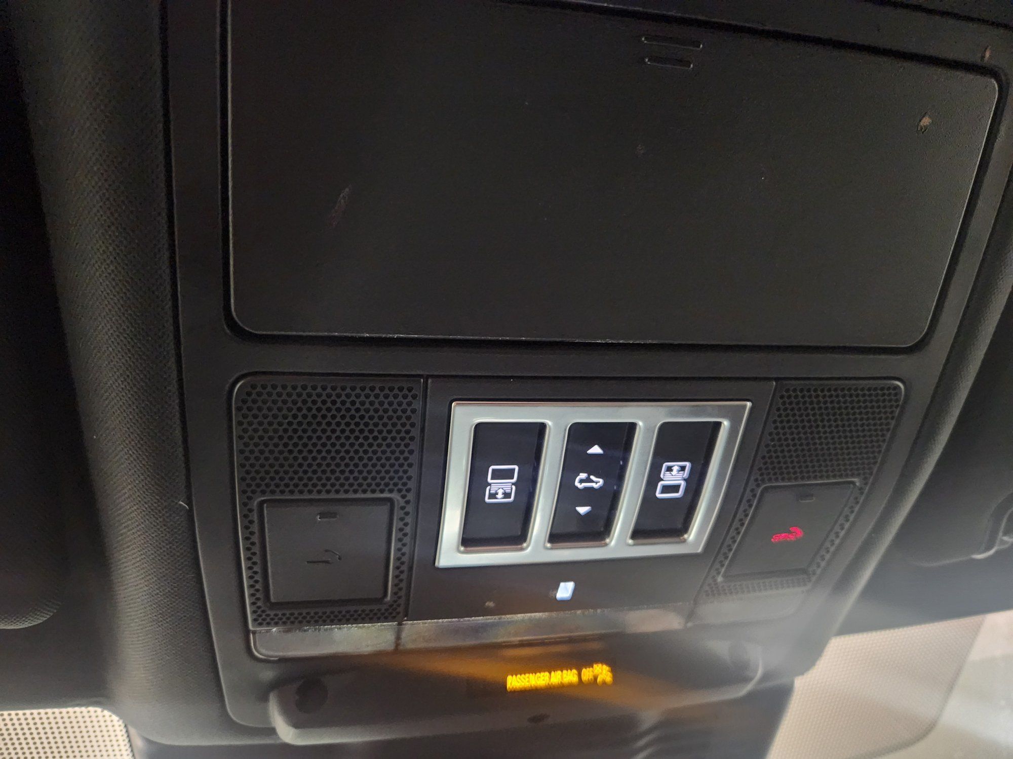 2021 Land Rover Discovery in Vancouver, British Columbia