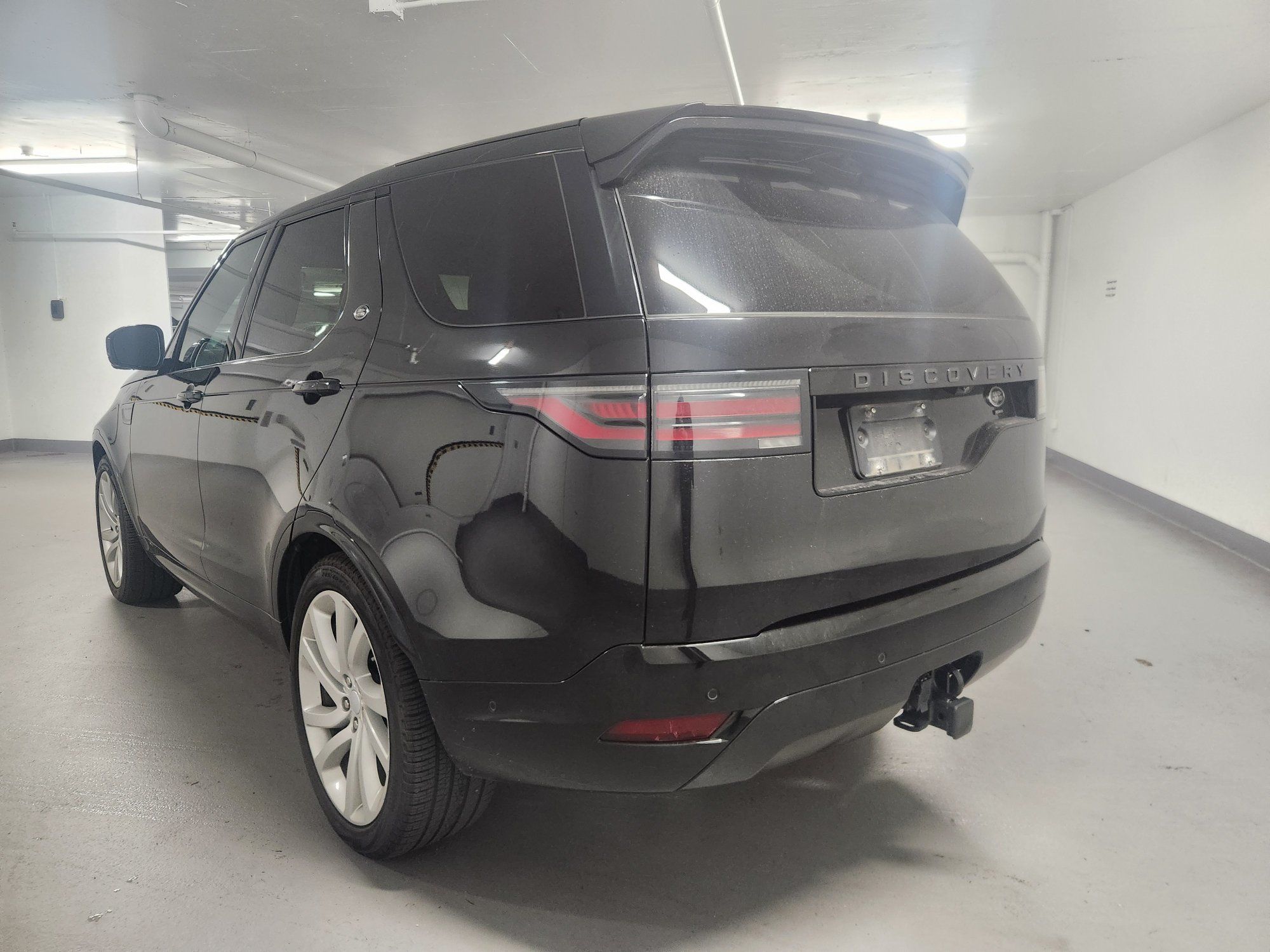 2021 Land Rover Discovery in Vancouver, British Columbia