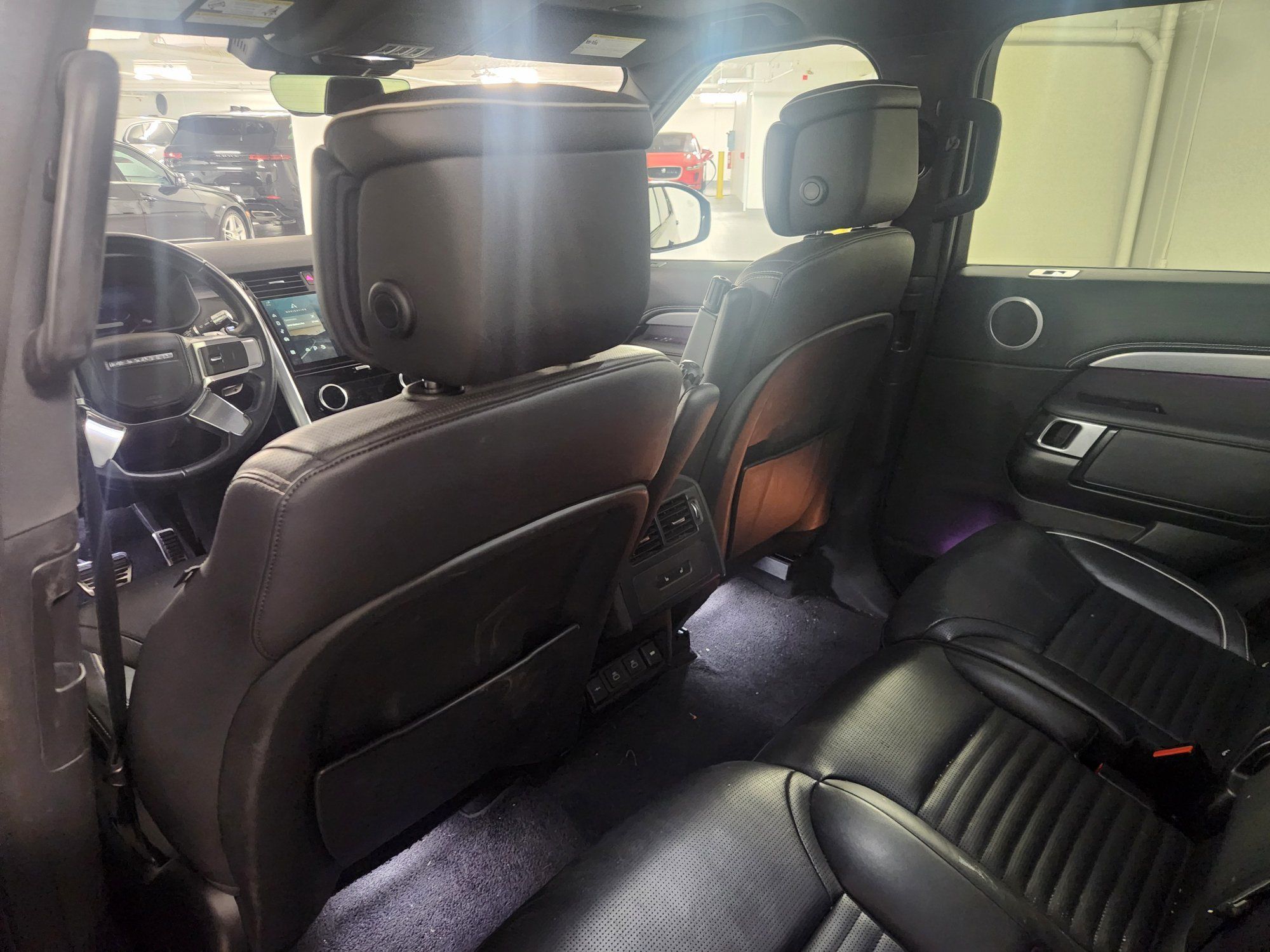 2021 Land Rover Discovery in Vancouver, British Columbia