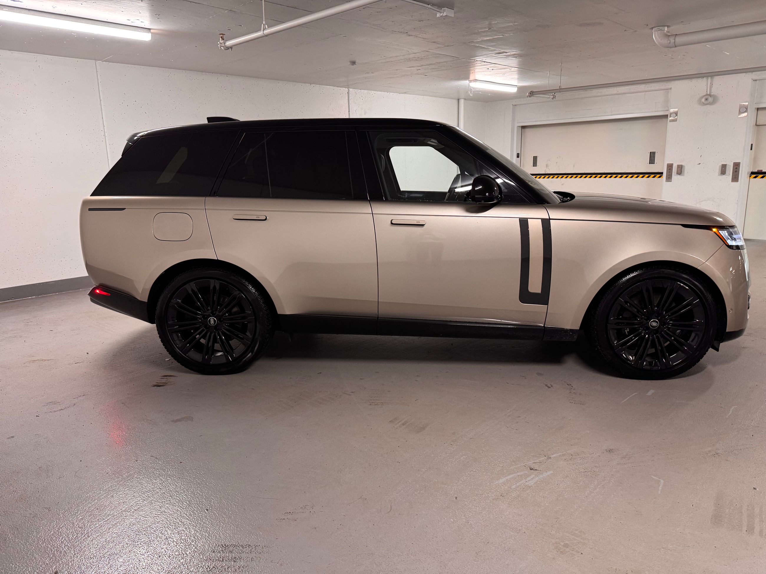 Land Rover NEW RANGE ROVER  2023 à , Colombie-Britannique