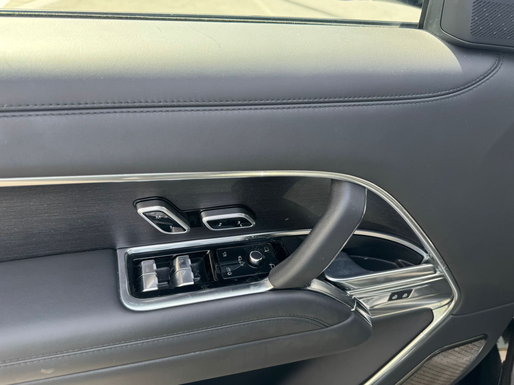 2023 Land Rover New Range Rover