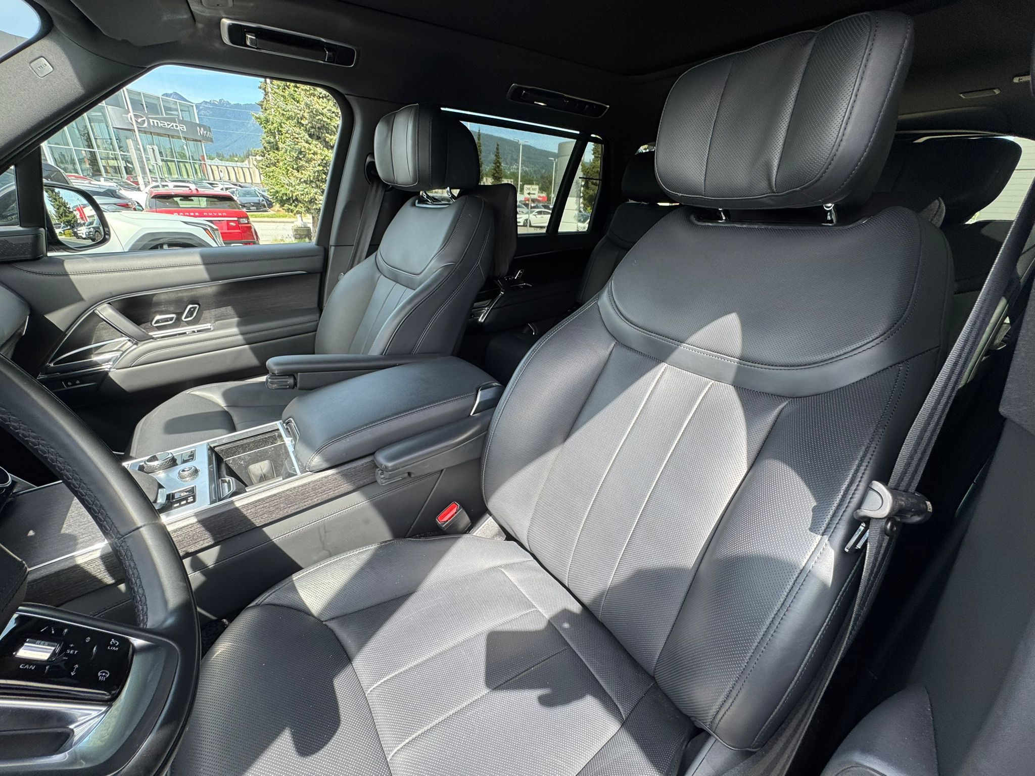 2023 Land Rover New Range Rover