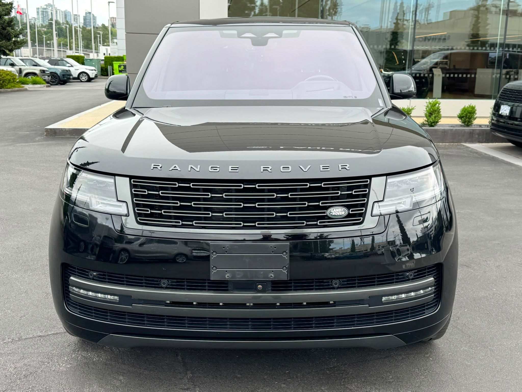 2023 Land Rover New Range Rover in North Vancouver, British Columbia