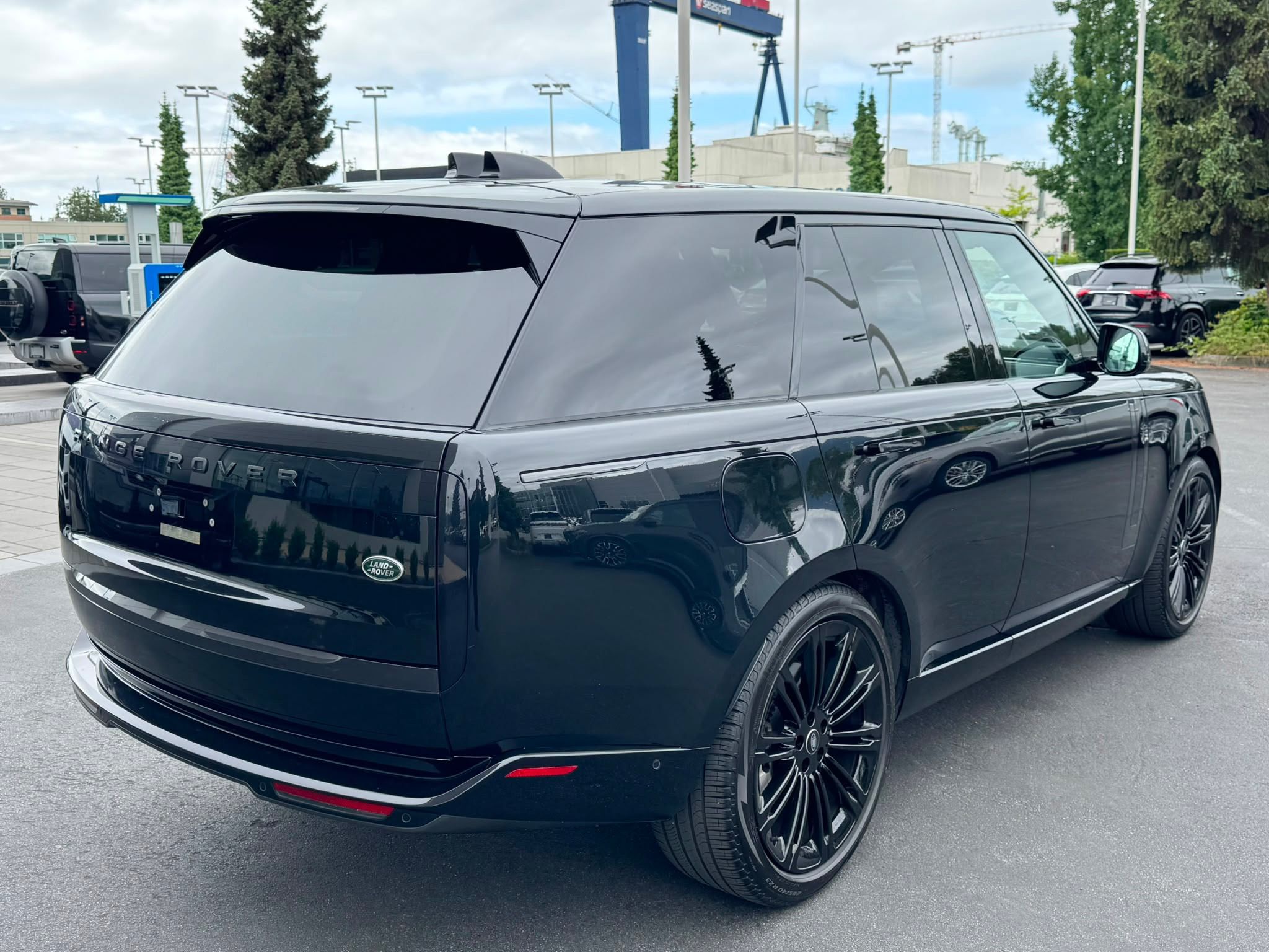2023 Land Rover New Range Rover in North Vancouver, British Columbia