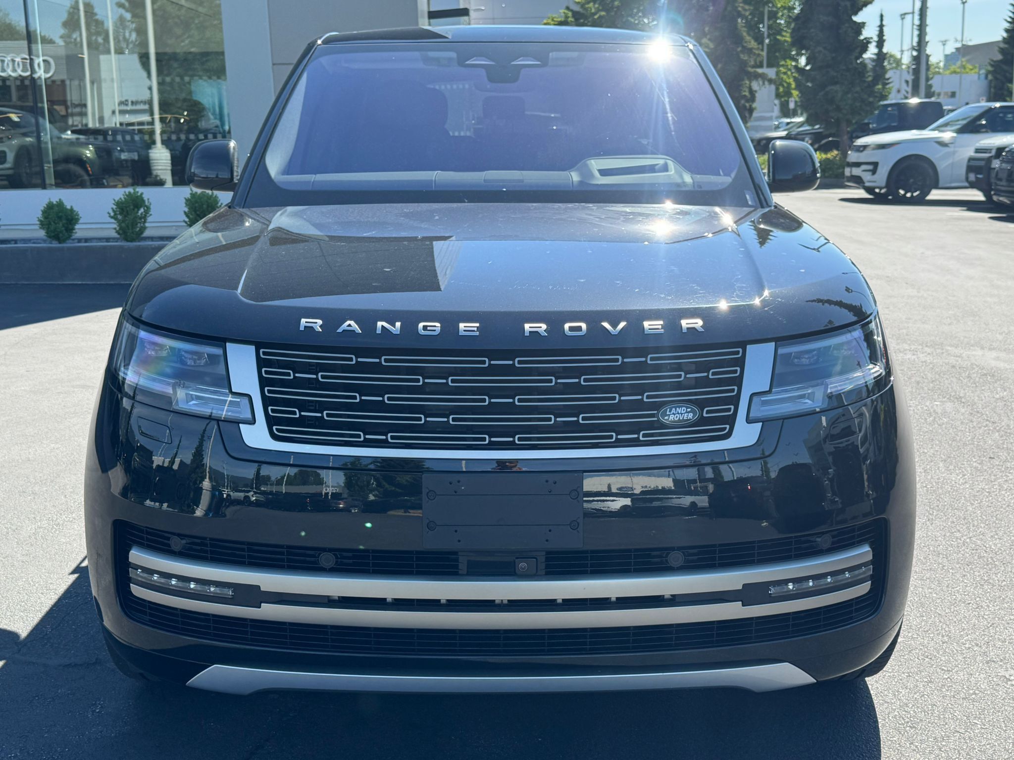 2023  New Range Rover