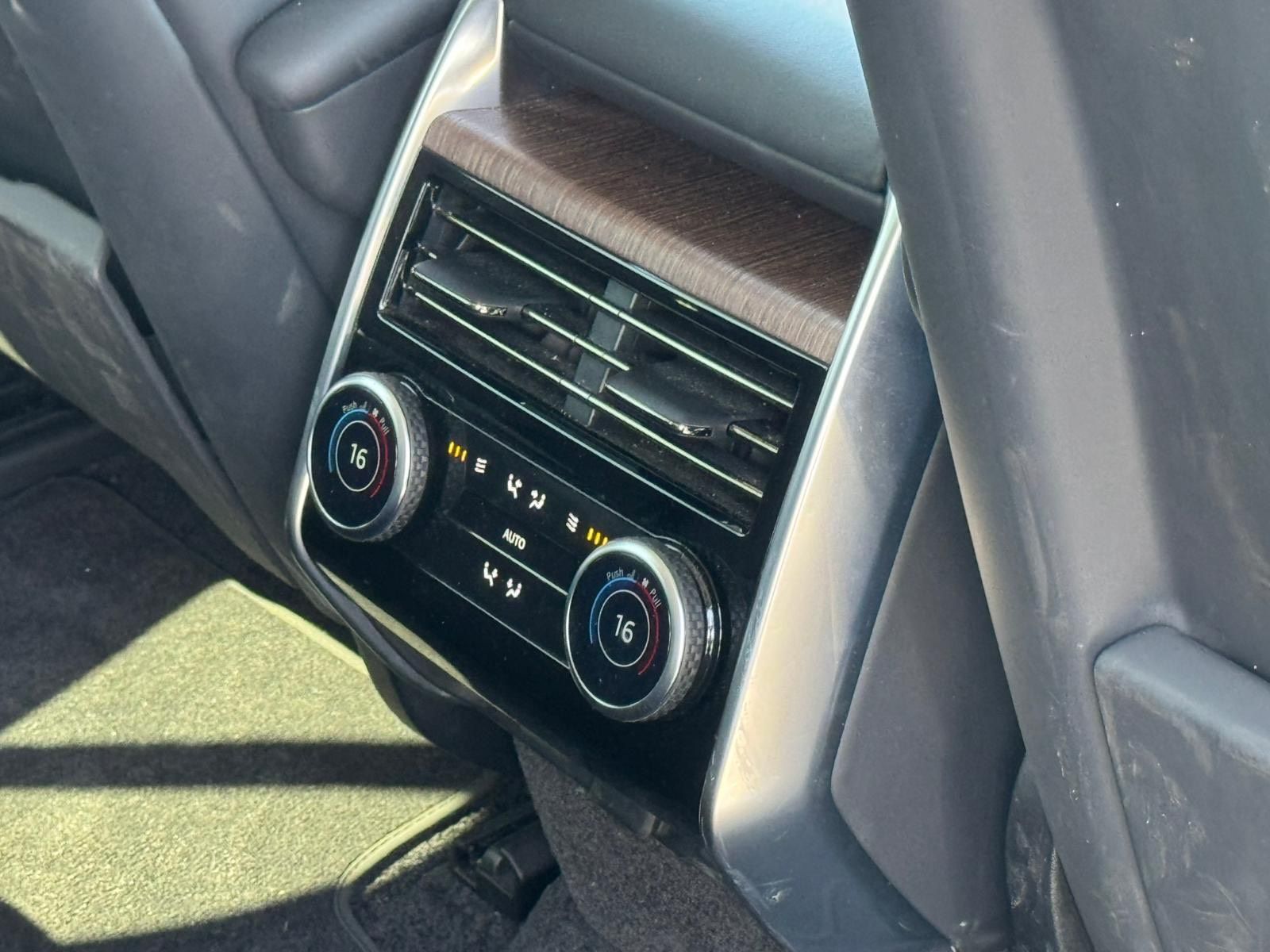 2023  New Range Rover