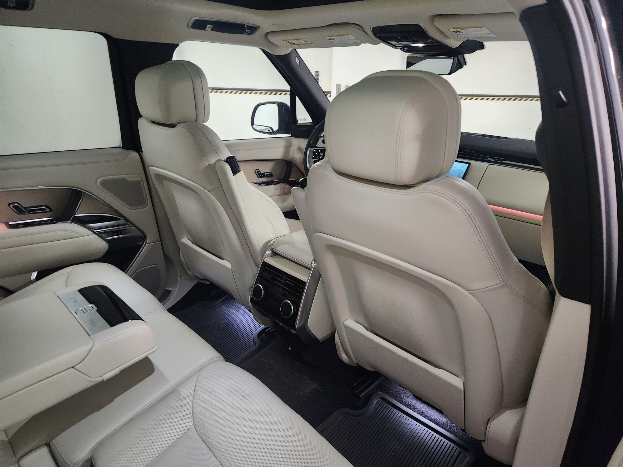 2024 Land Rover Range Rover in Vancouver, British Columbia