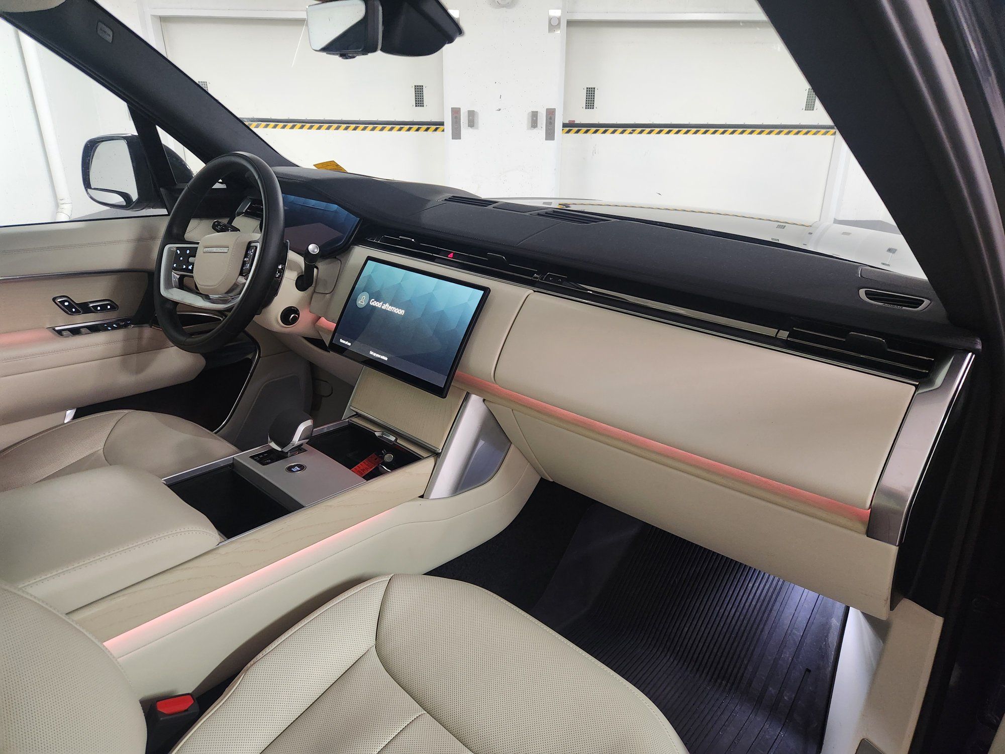 2024 Land Rover Range Rover in Vancouver, British Columbia