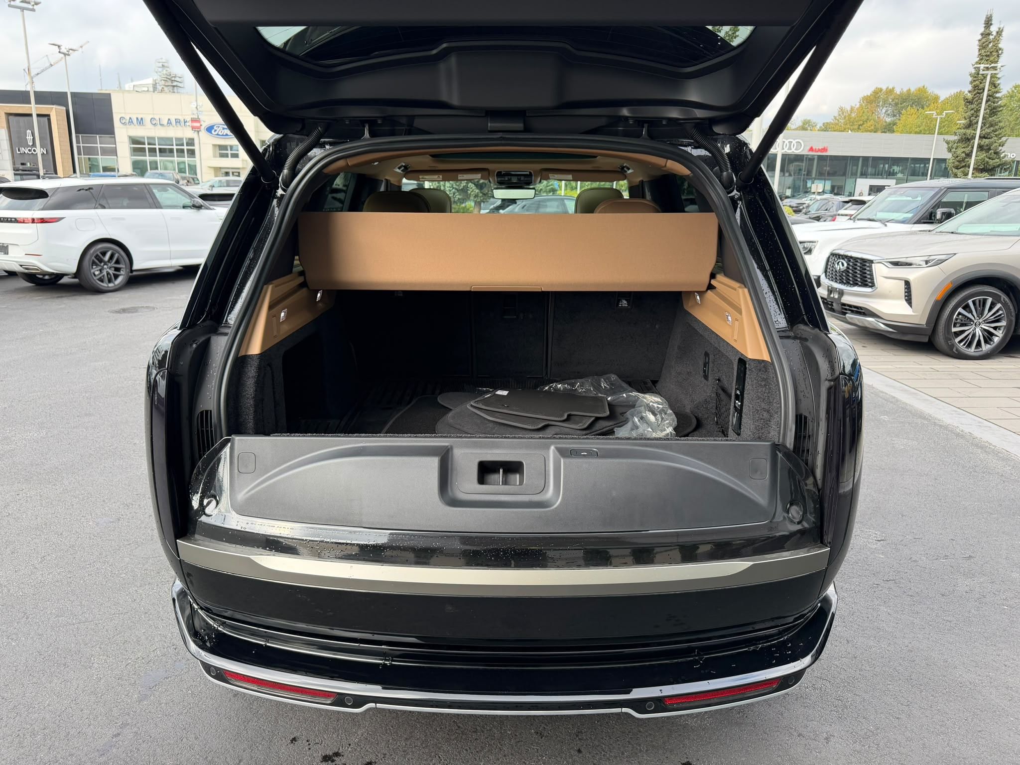 2024 Land Rover New Range Rover