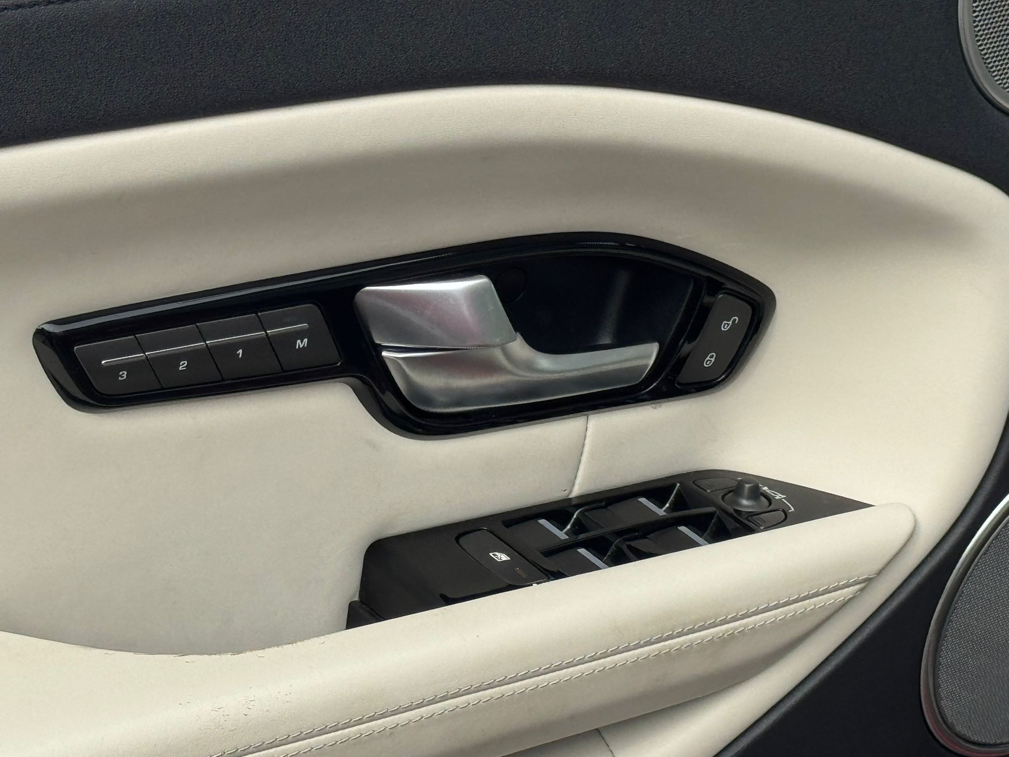 Land Rover Range Rover Evoque  2017 à North Vancouver, Colombie-Britannique