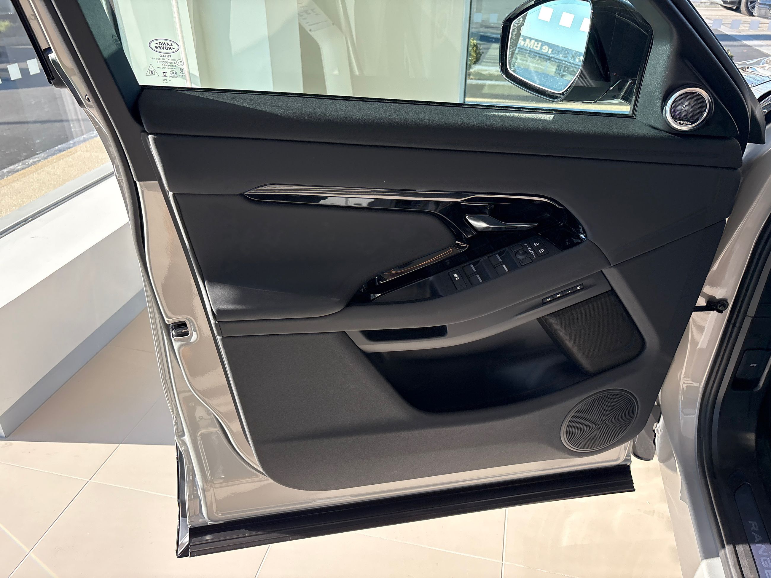 2026  Range Rover Evoque