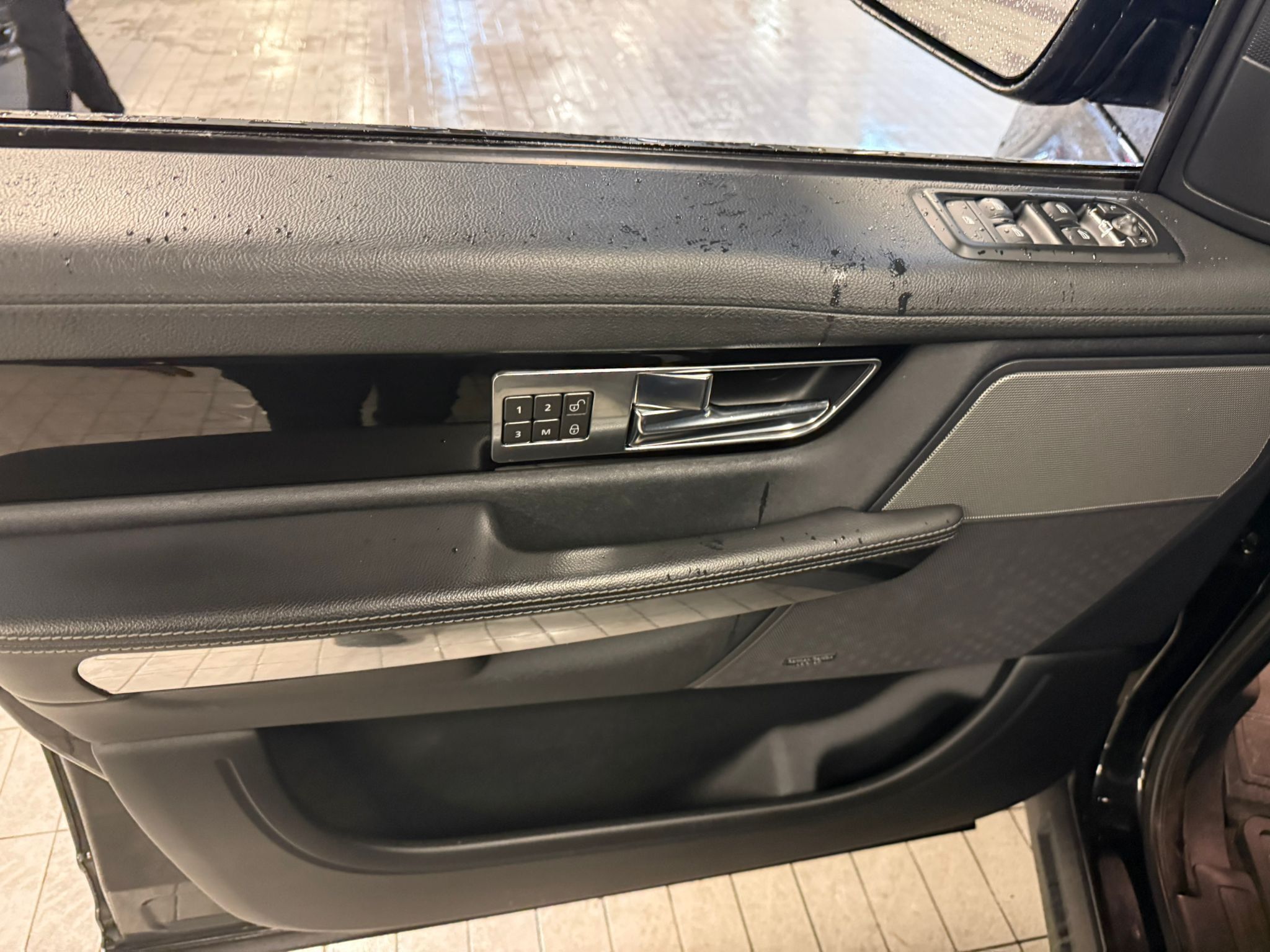 Land Rover Range Rover Sport  2013 à Vancouver, Colombie-Britannique