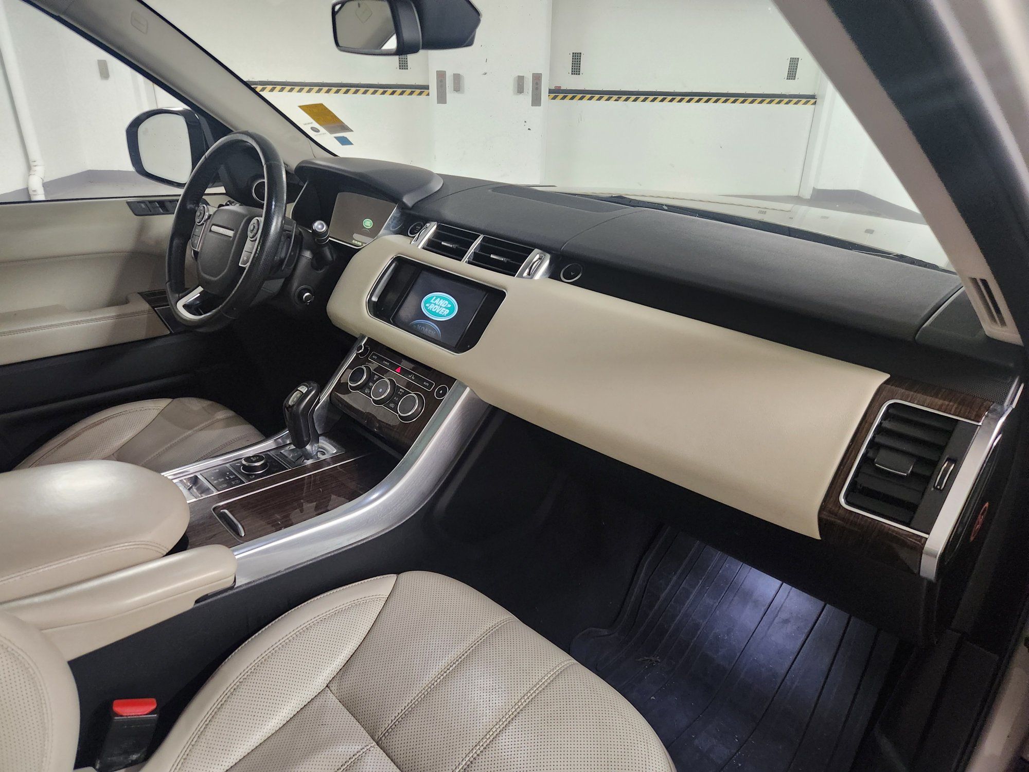 2014 Land Rover Range Rover Sport in Vancouver, British Columbia