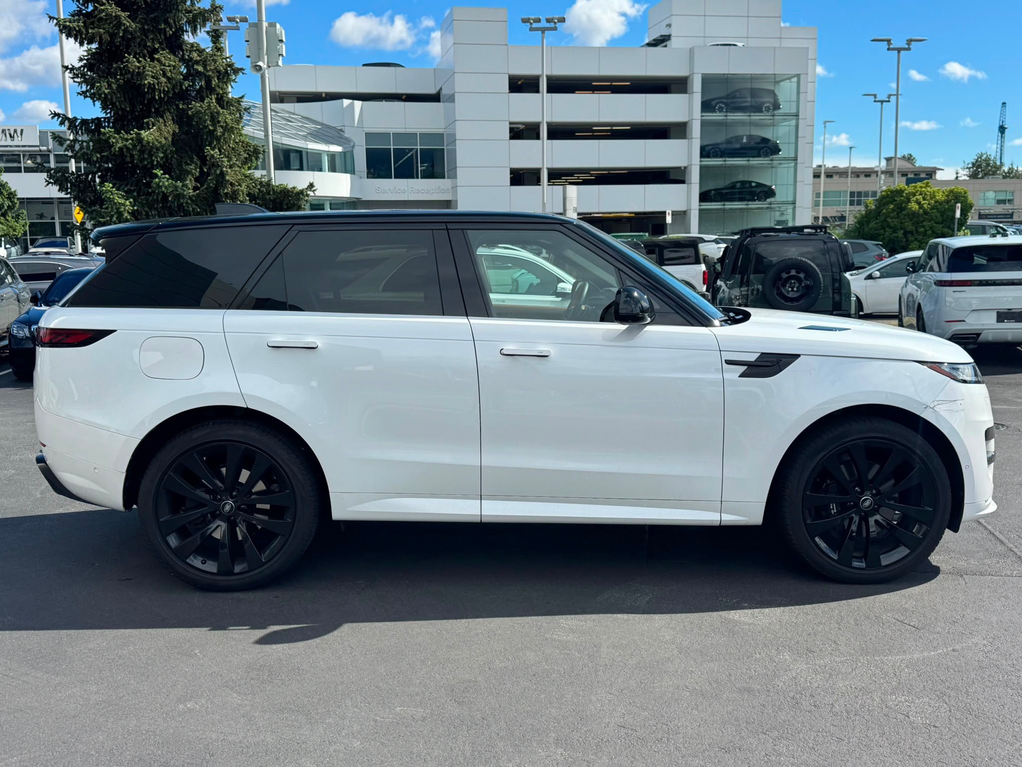 2024 Land Rover Range Rover Sport