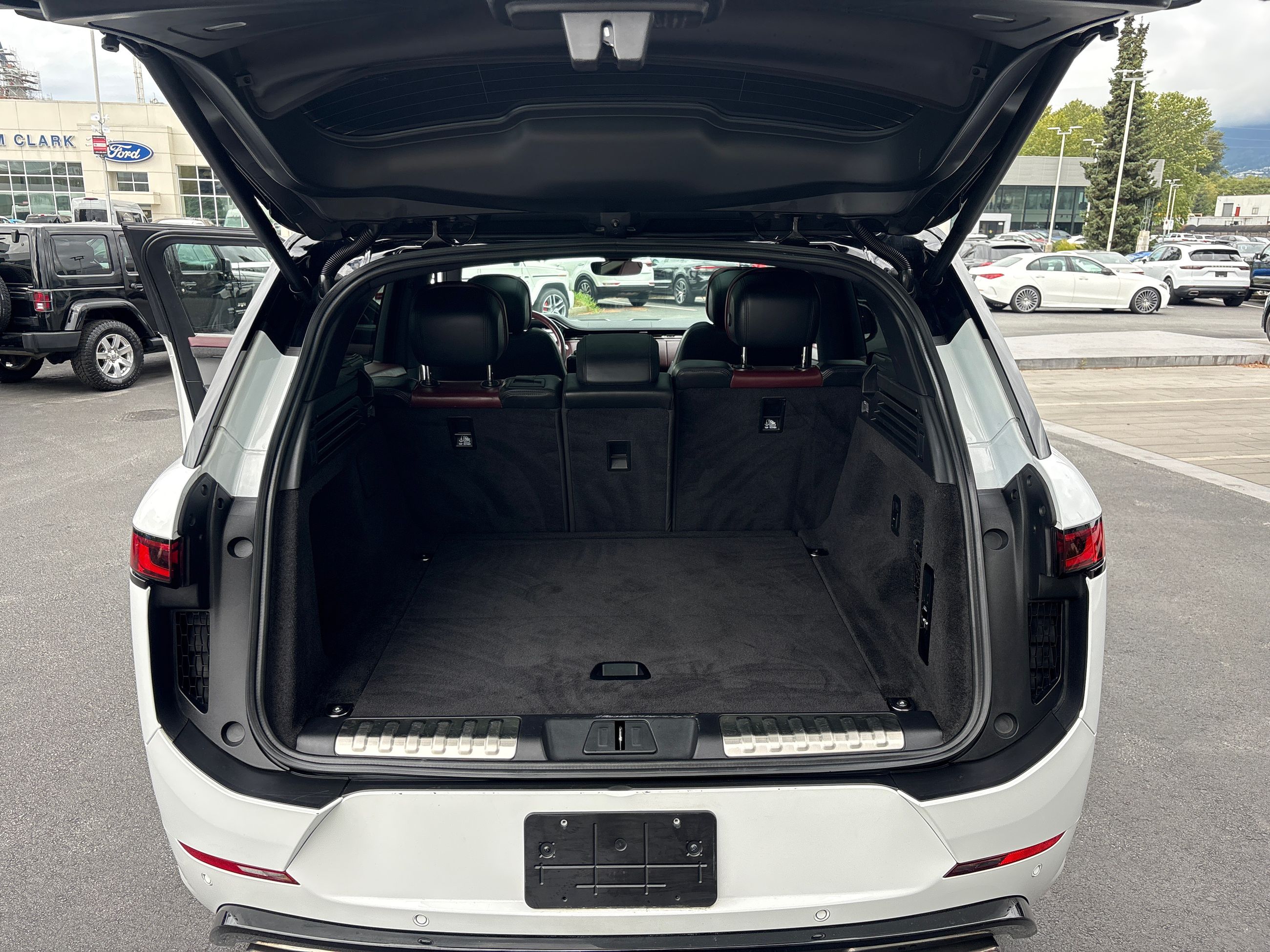 2024 Land Rover Range Rover Sport