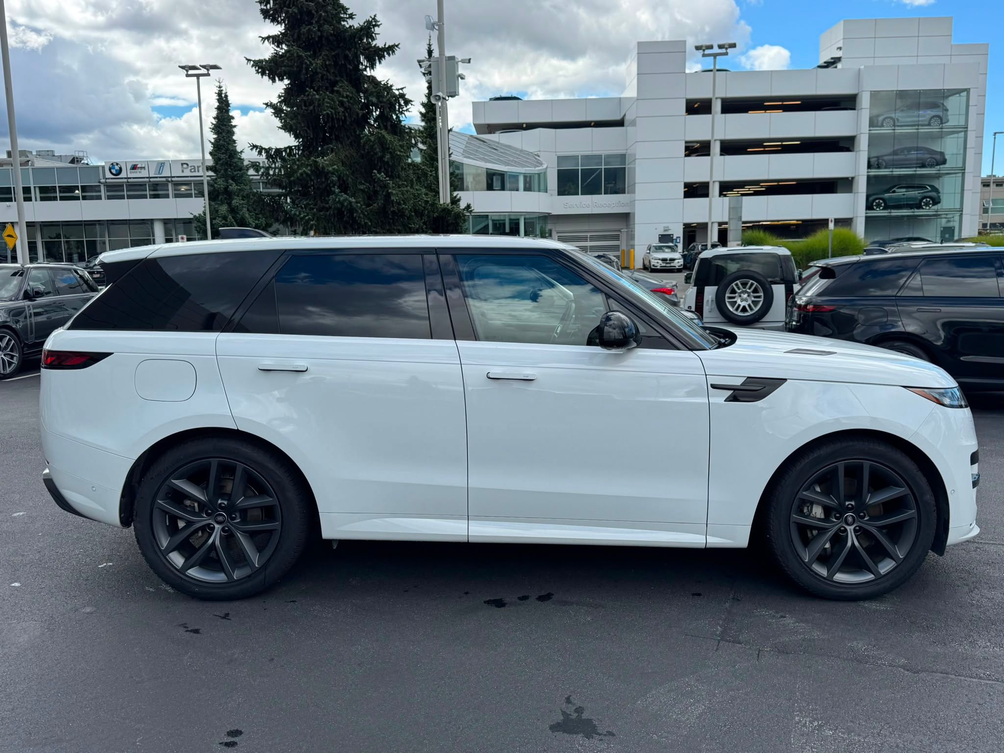 2025 Land Rover Range Rover Sport
