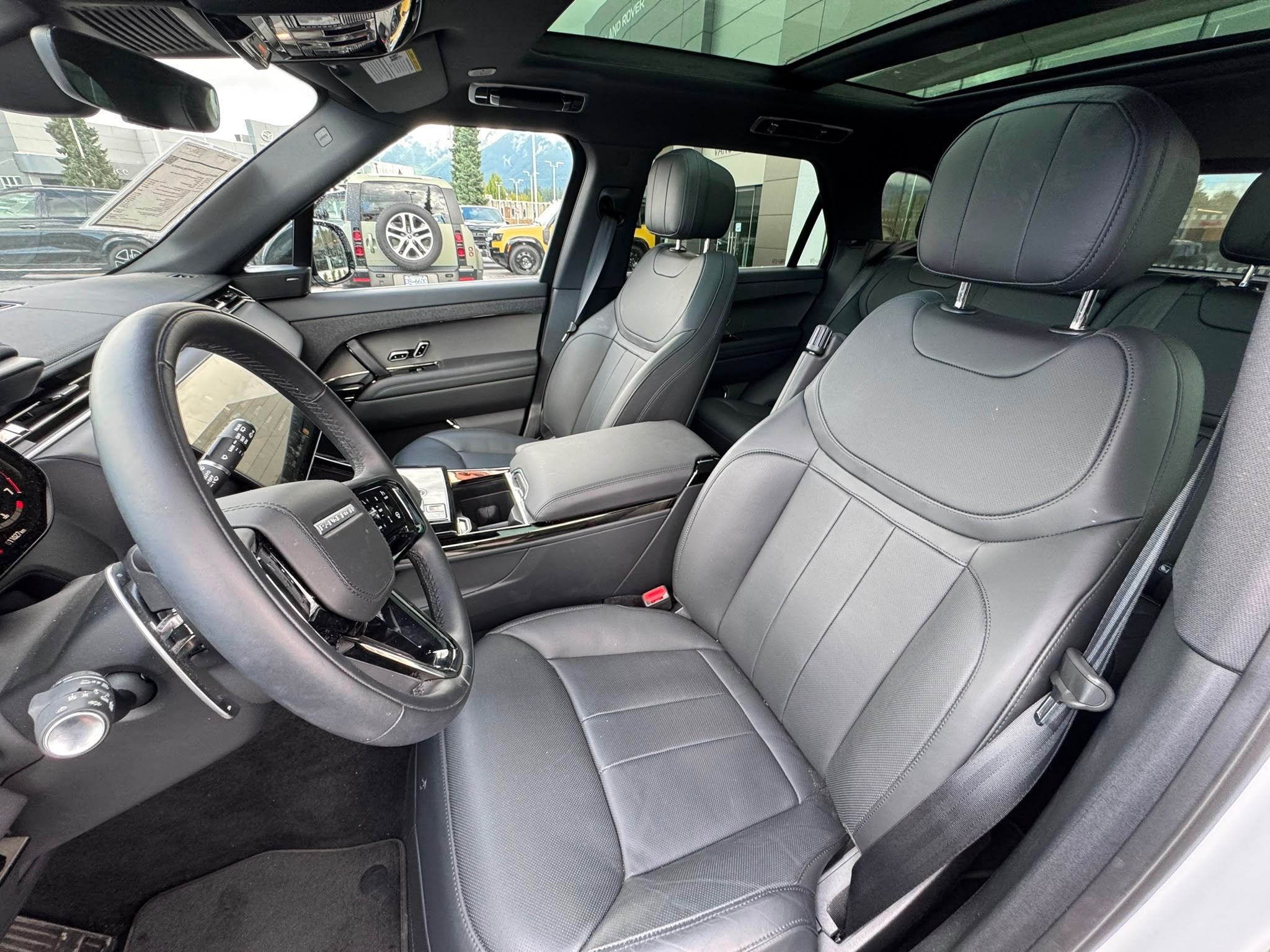 2025 Land Rover Range Rover Sport